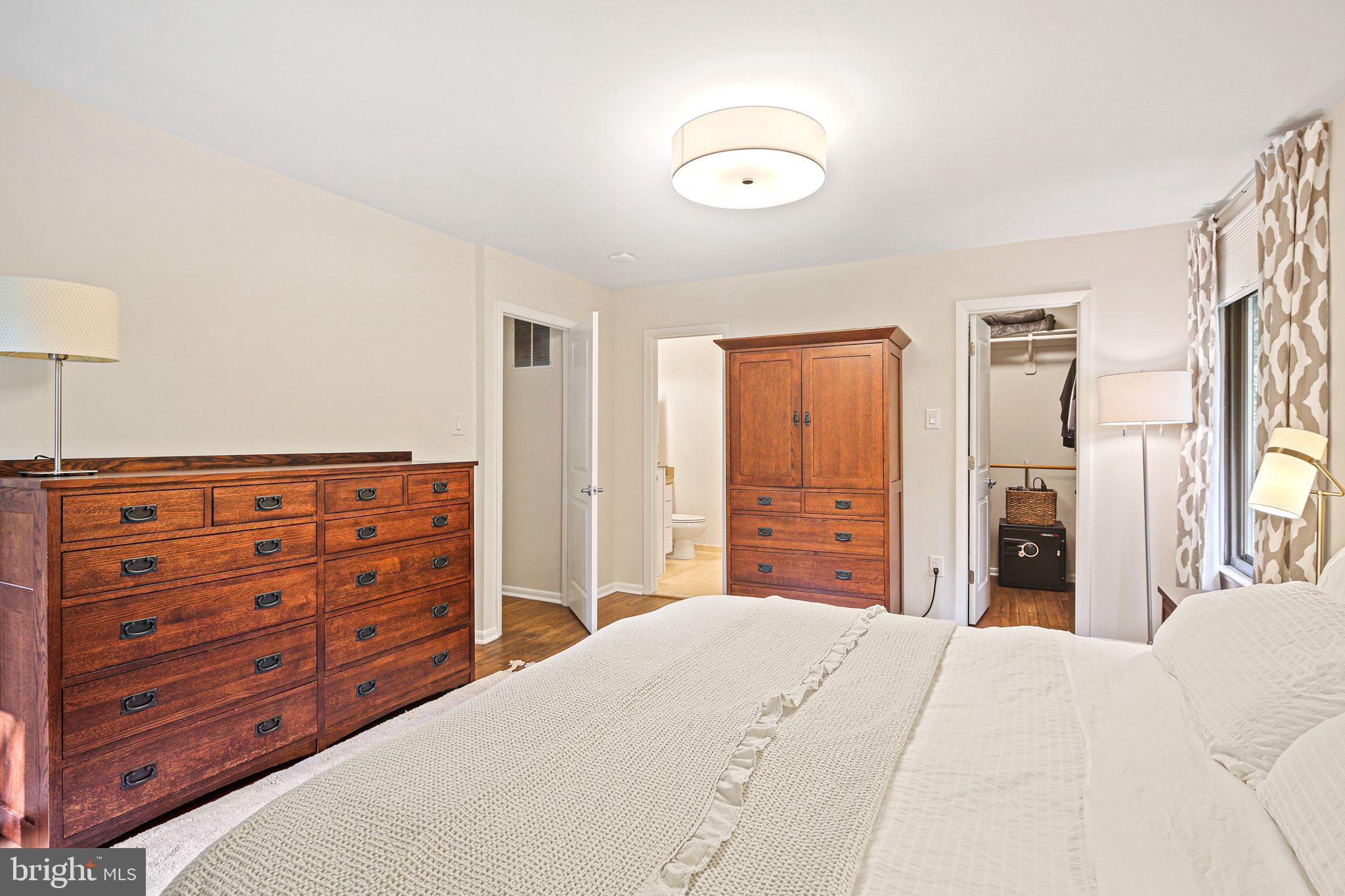 HOBBITS GLEN - Residential