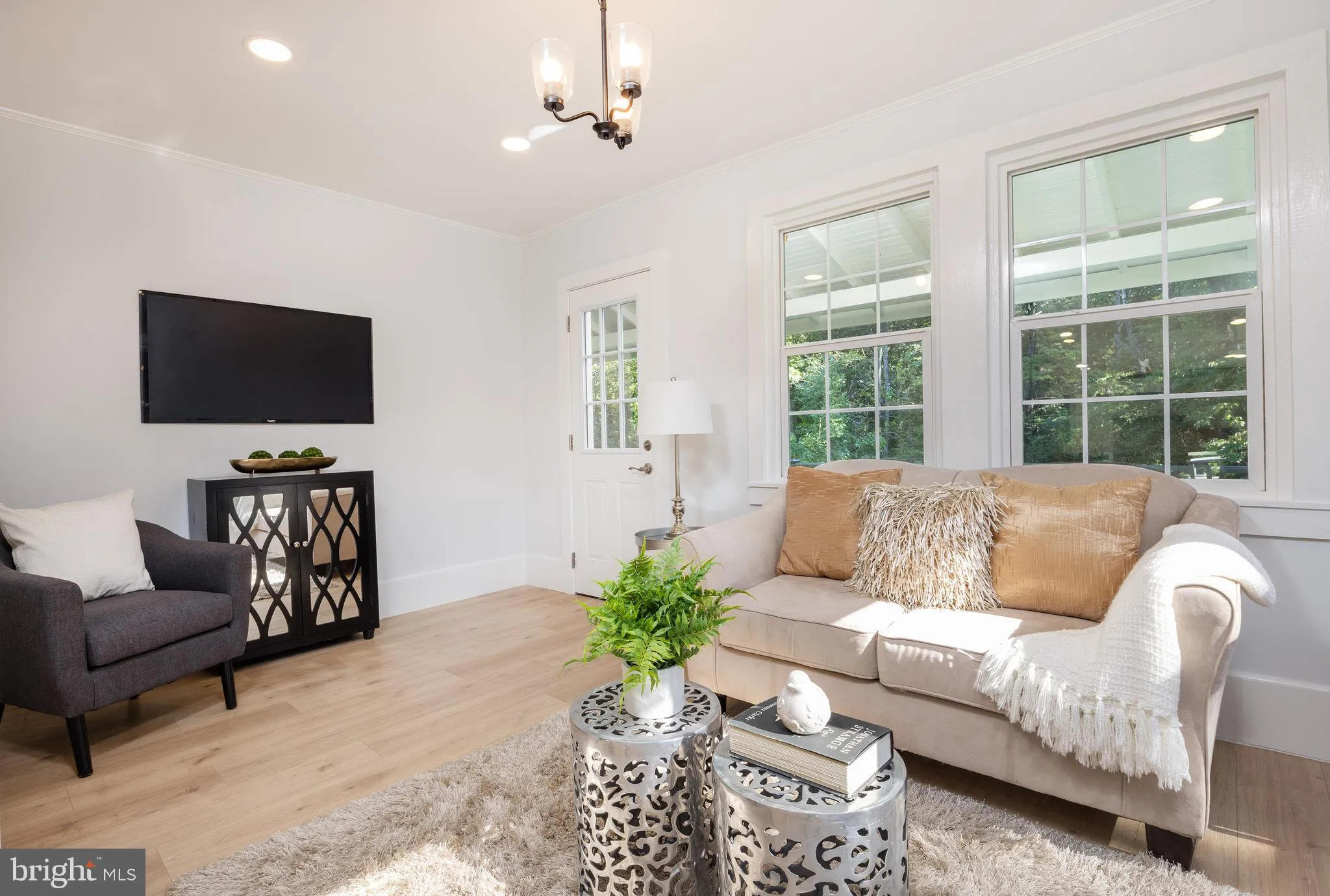 Ottsville, Pennsylvania 18942, United States, 2 Bedrooms Bedrooms, ,2 BathroomsBathrooms,Residential,Active,199951