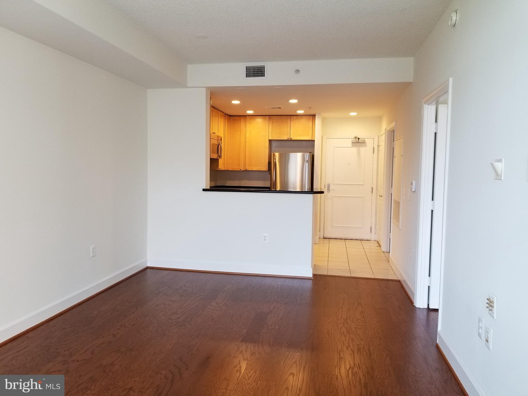 ECLIPSE ON CENTER PARK - Residential Lease