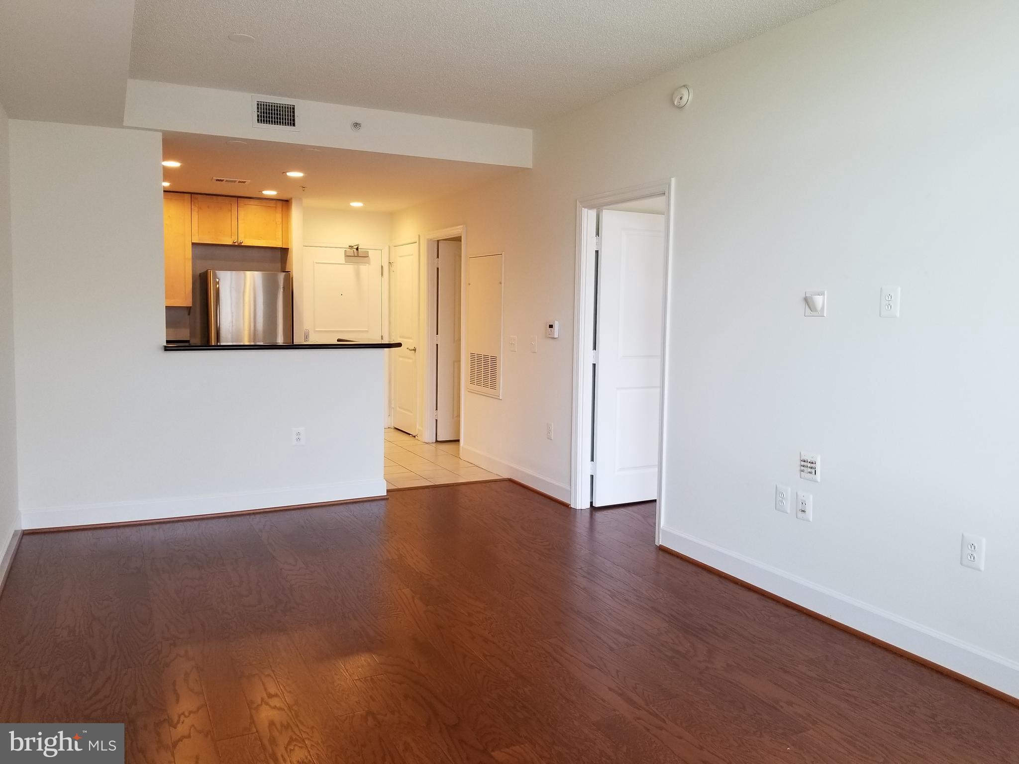 ECLIPSE ON CENTER PARK - Residential Lease