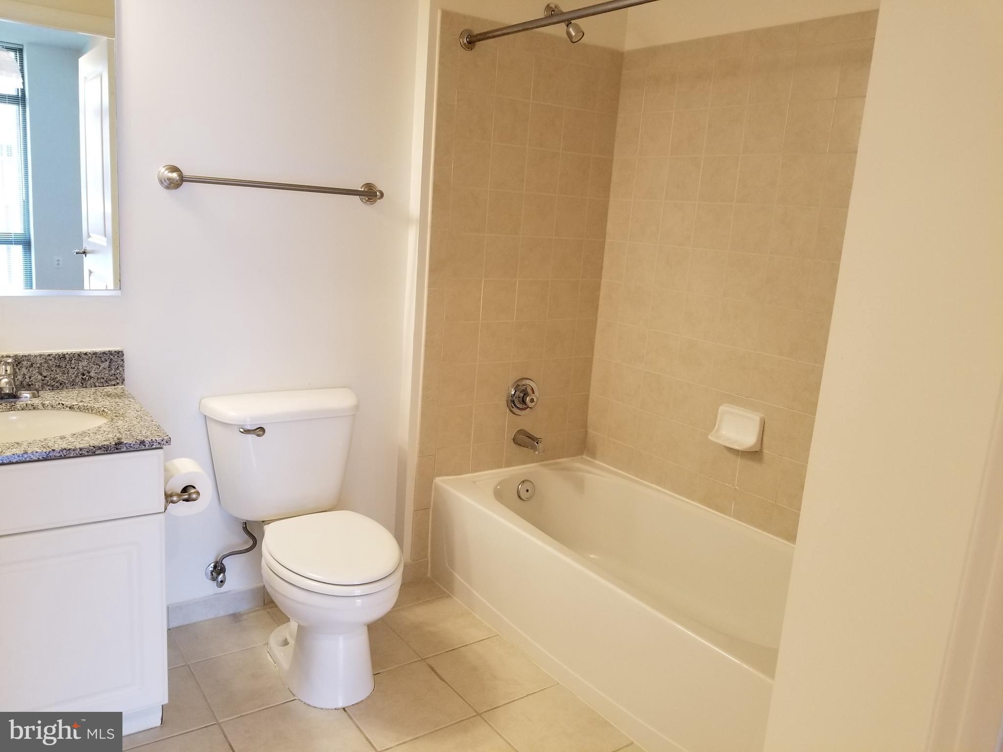 ECLIPSE ON CENTER PARK - Residential Lease