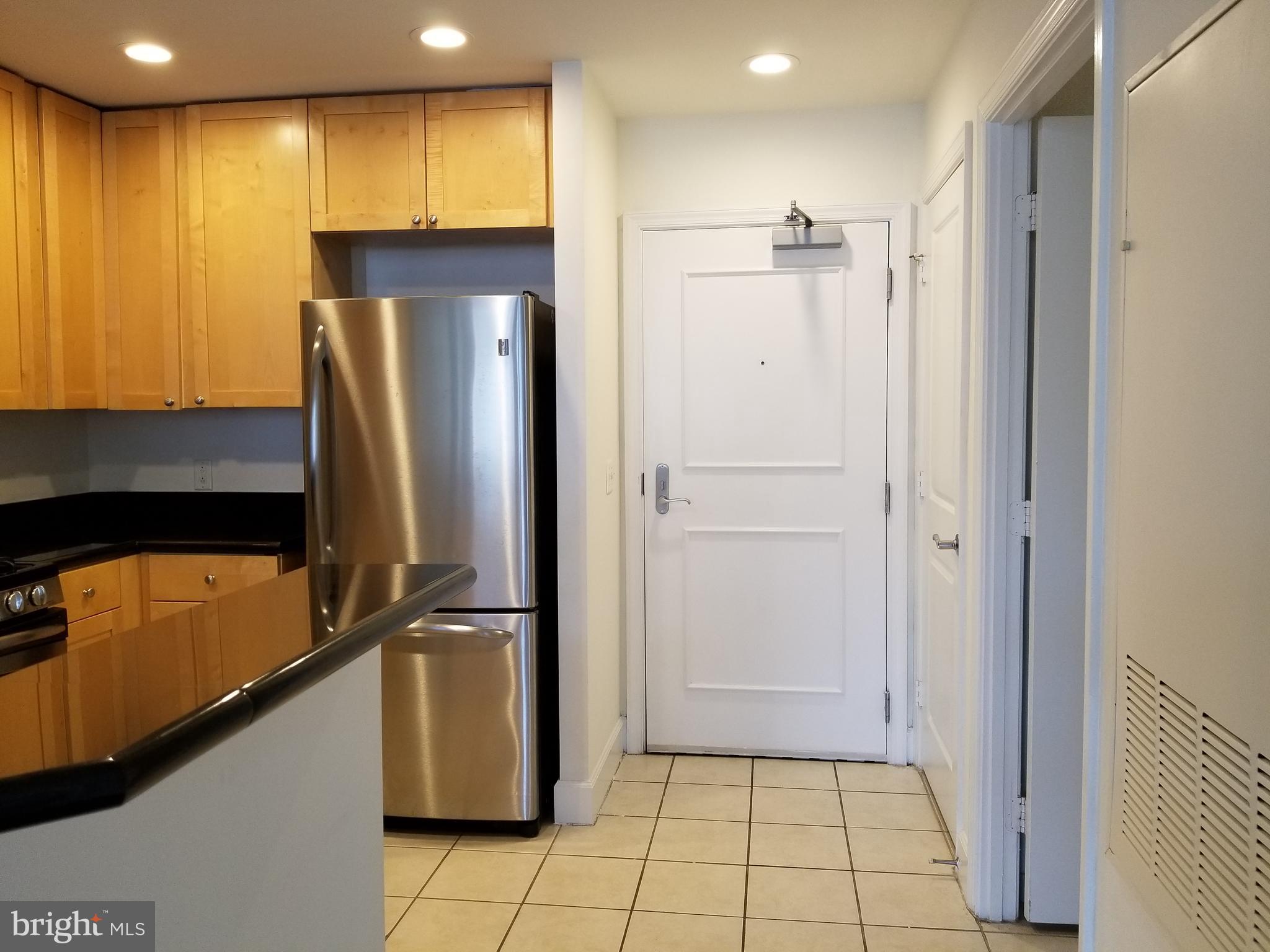 ECLIPSE ON CENTER PARK - Residential Lease