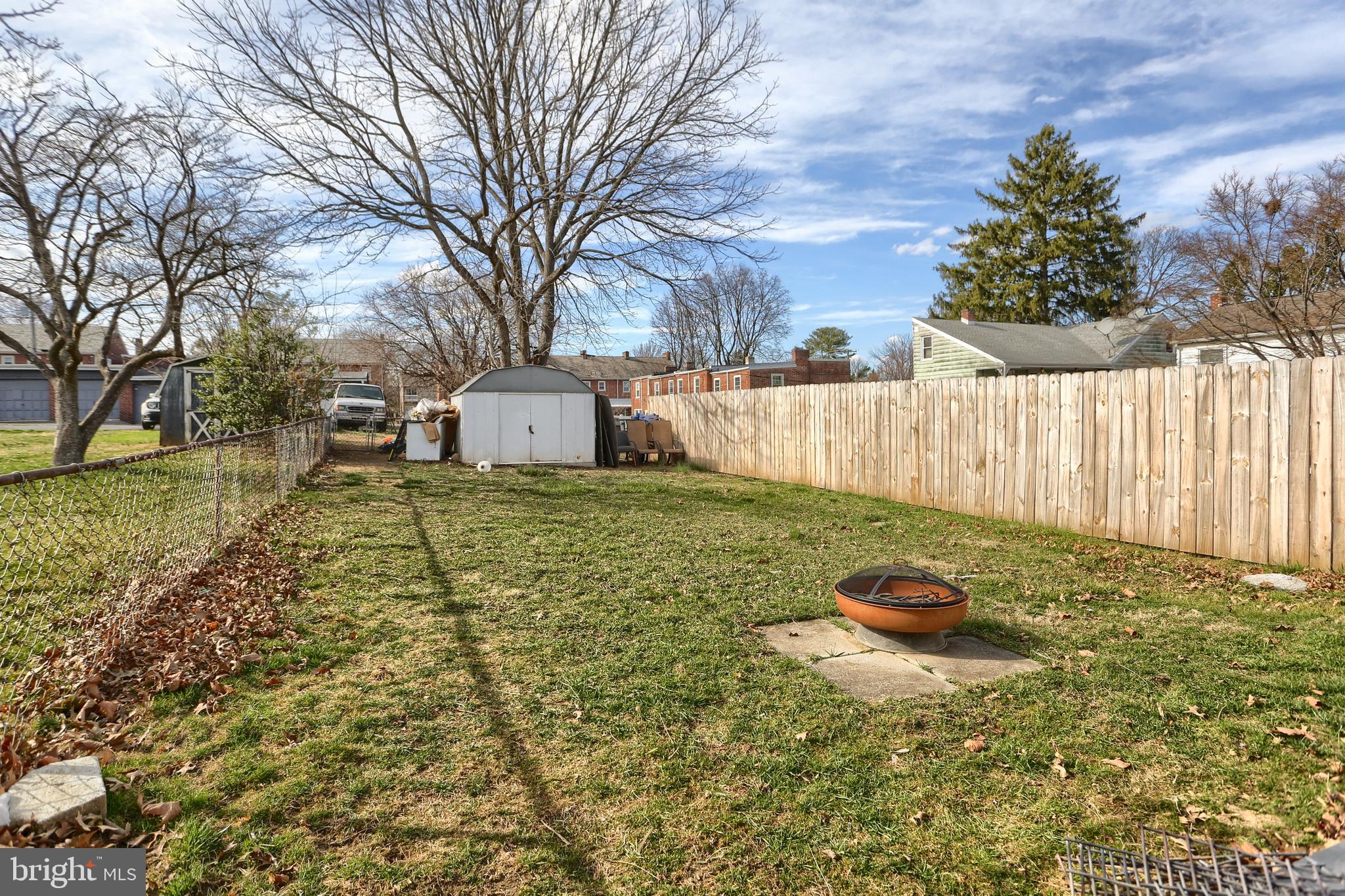 LANCASTER - Residential