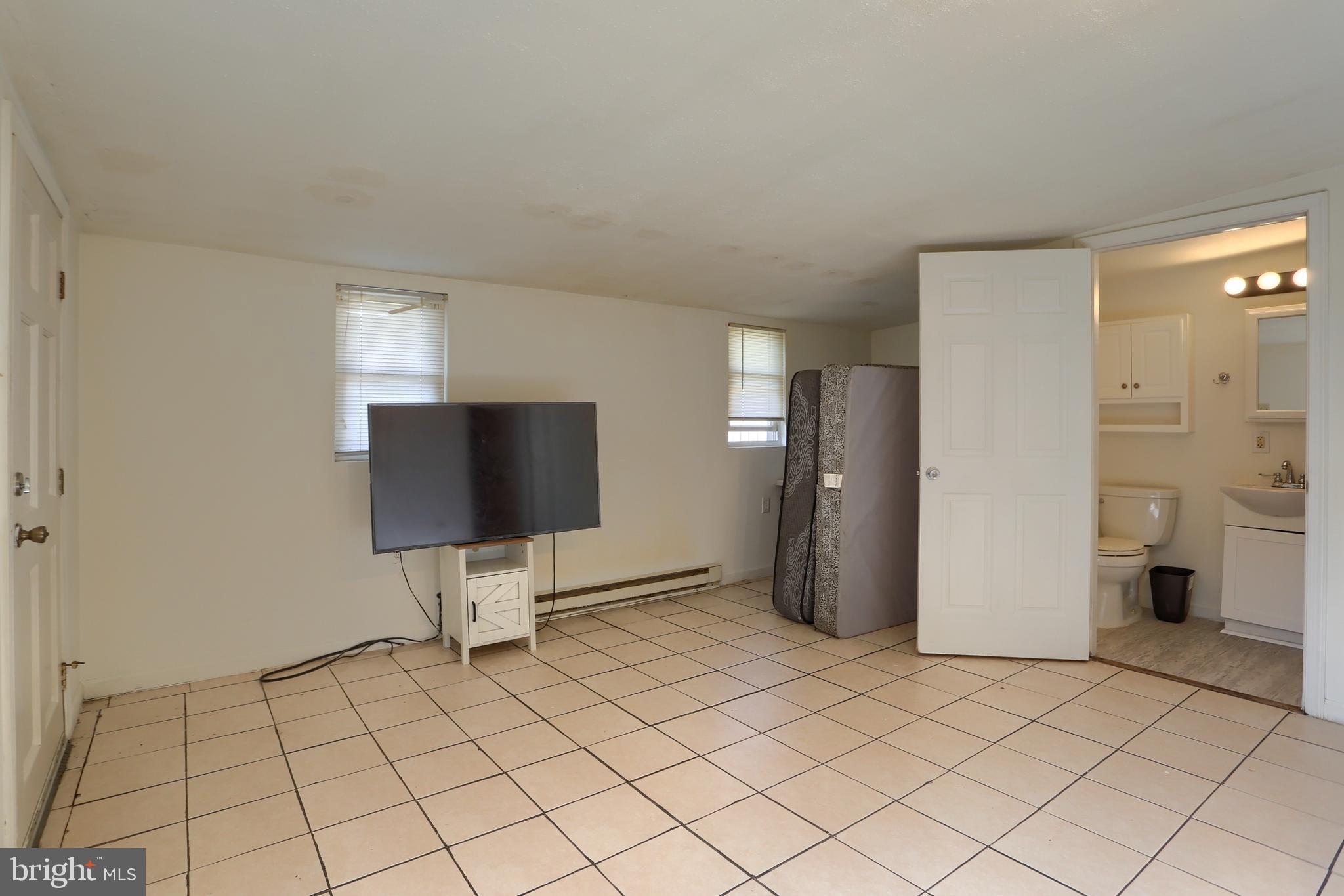 LANCASTER - Residential