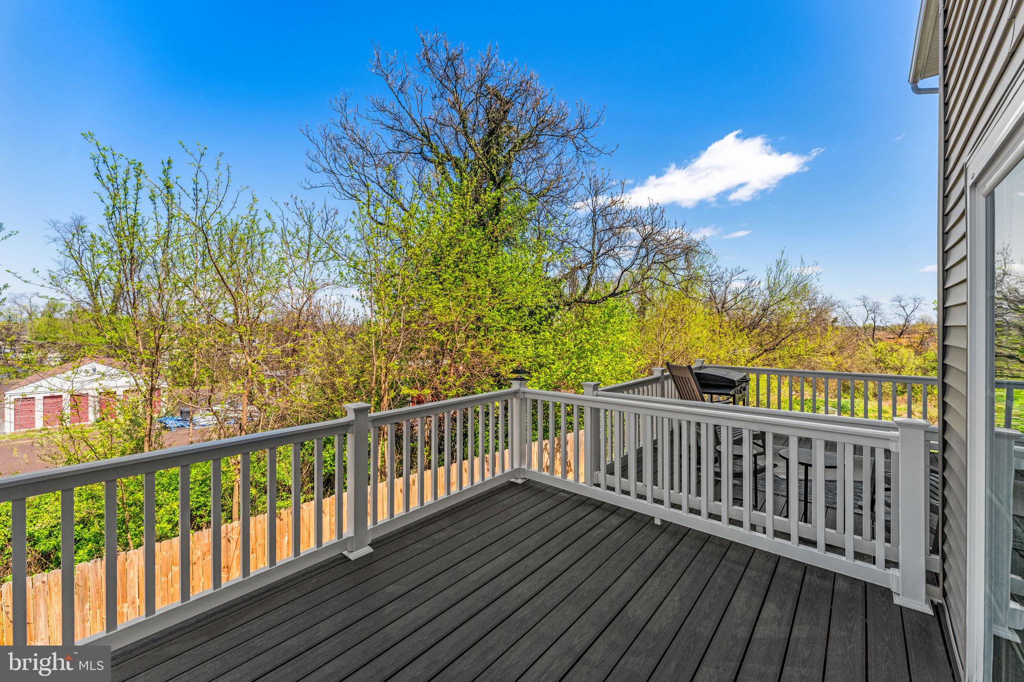 MADISON STATION - Residential