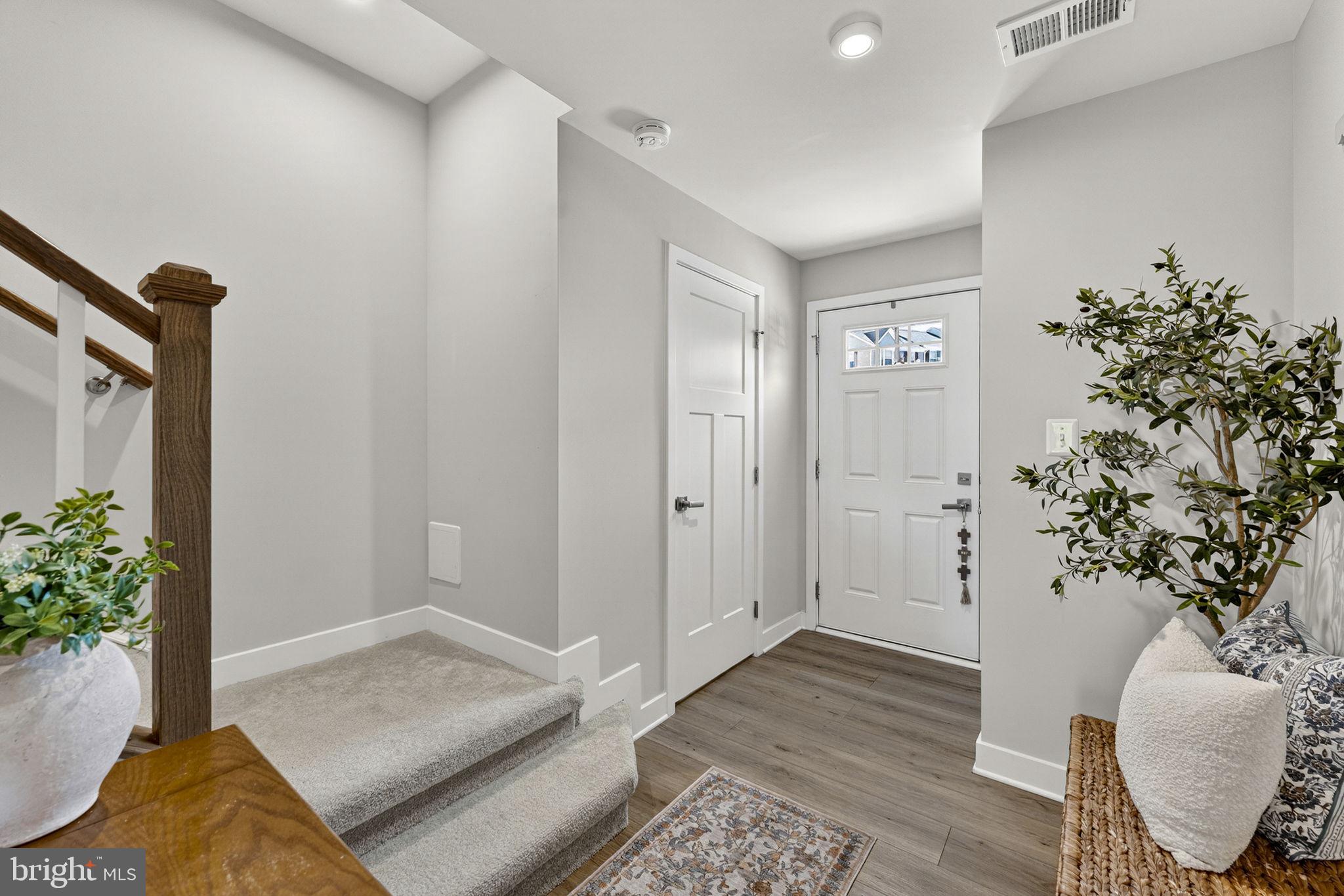 MADISON STATION - Residential