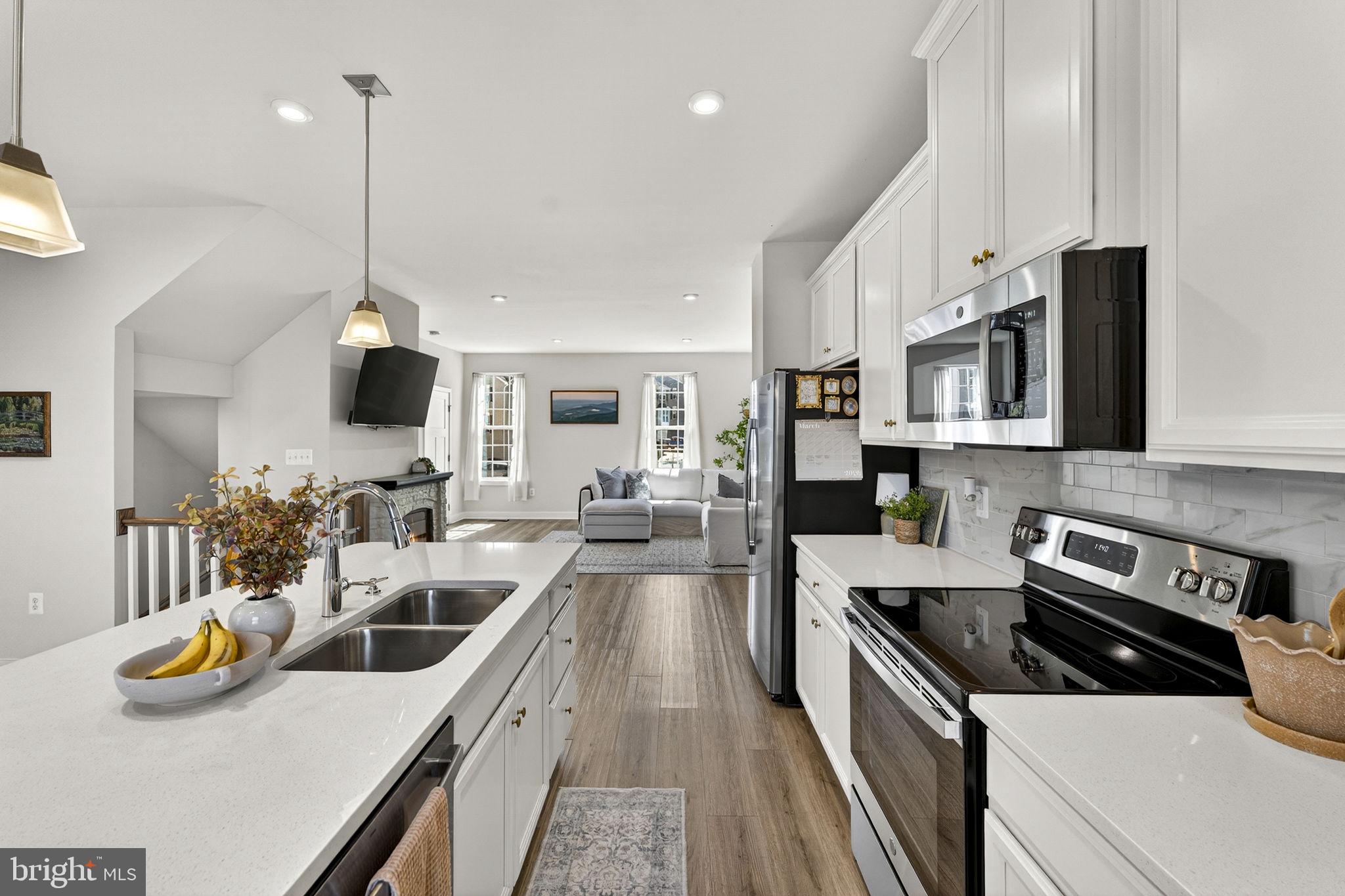 MADISON STATION - Residential