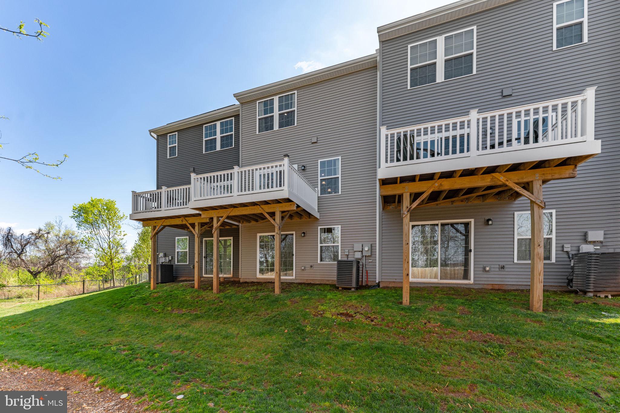 MADISON STATION - Residential