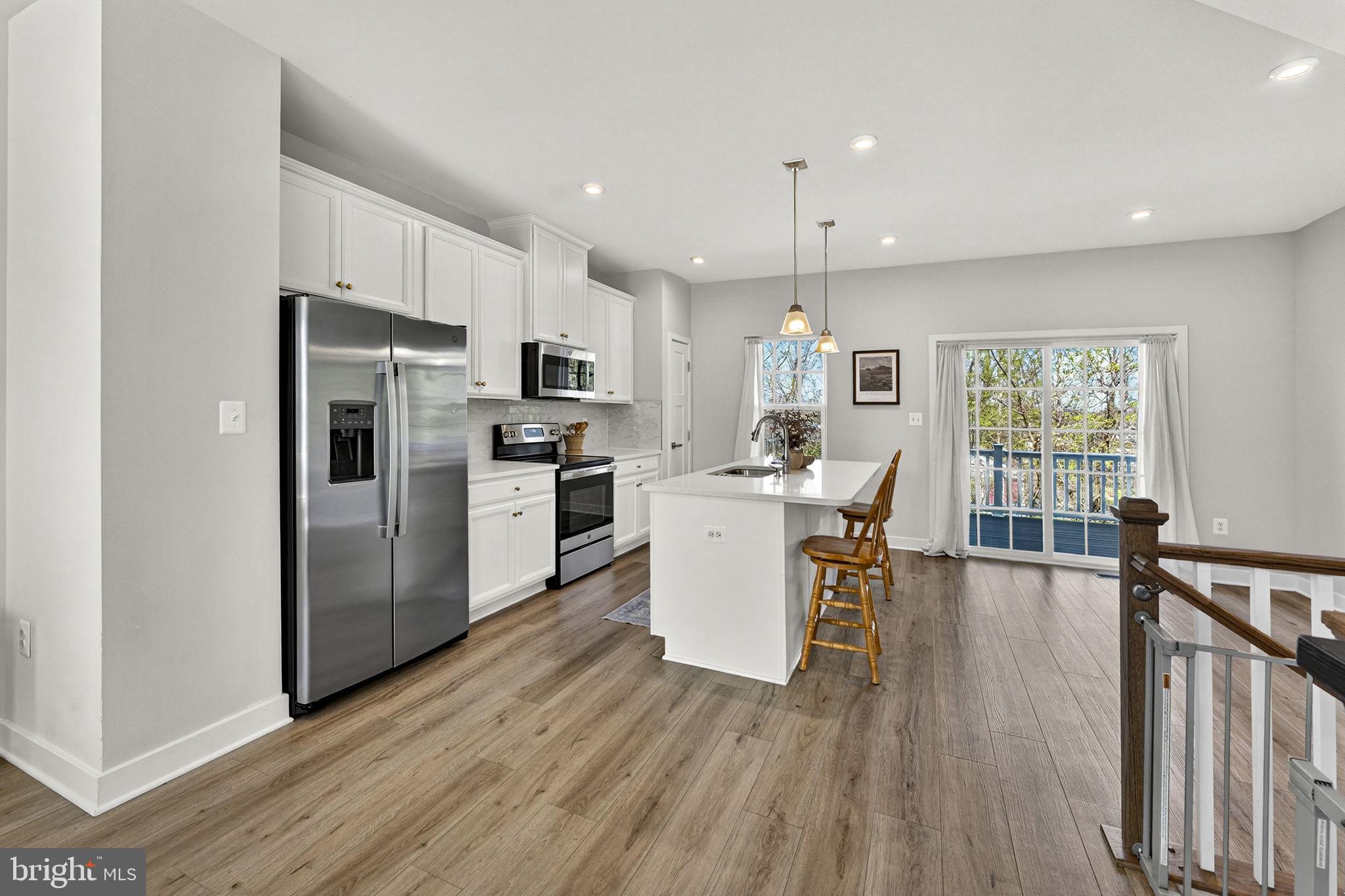 MADISON STATION - Residential