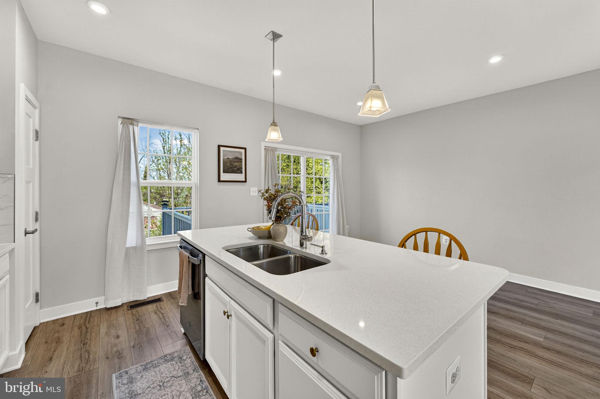 MADISON STATION - Residential