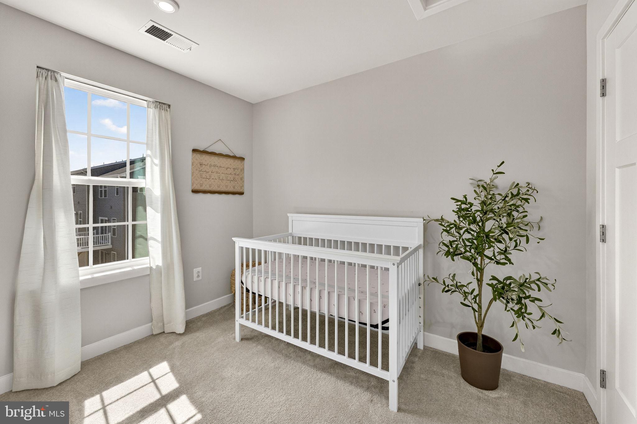 MADISON STATION - Residential