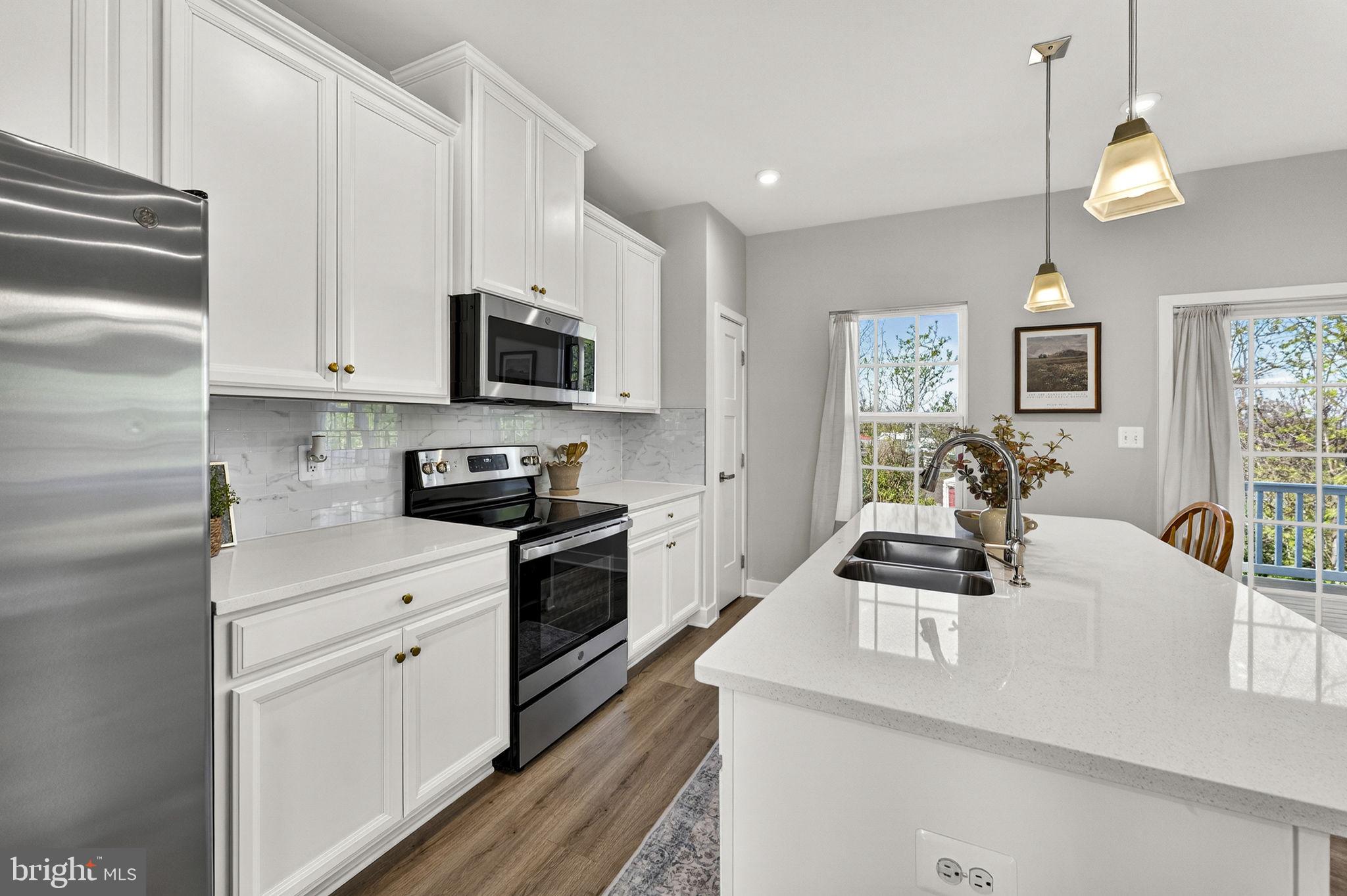 MADISON STATION - Residential