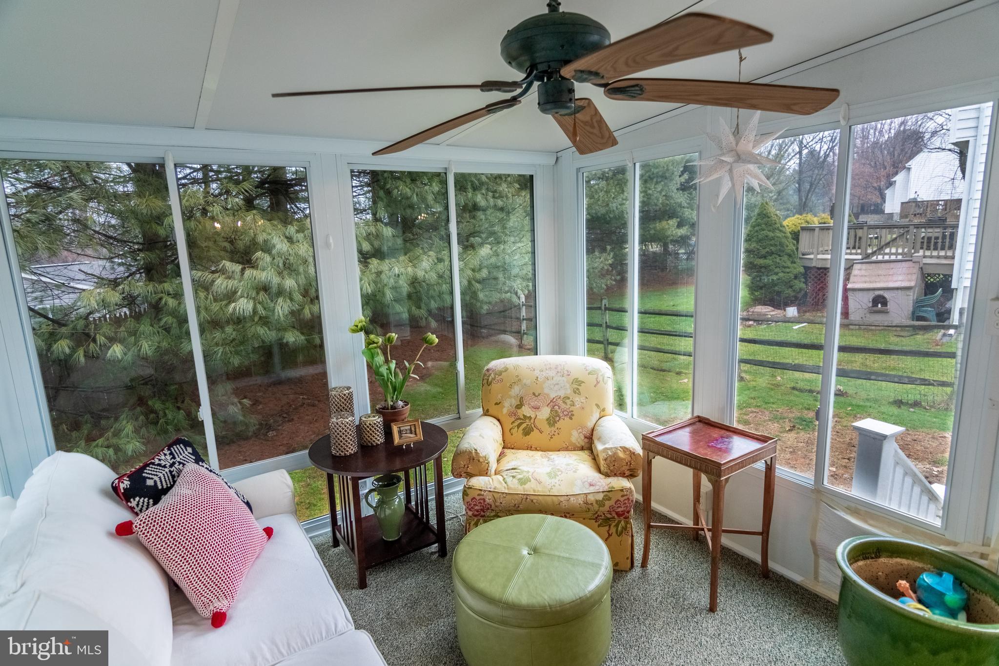 HAWTHORNE LANE - Residential
