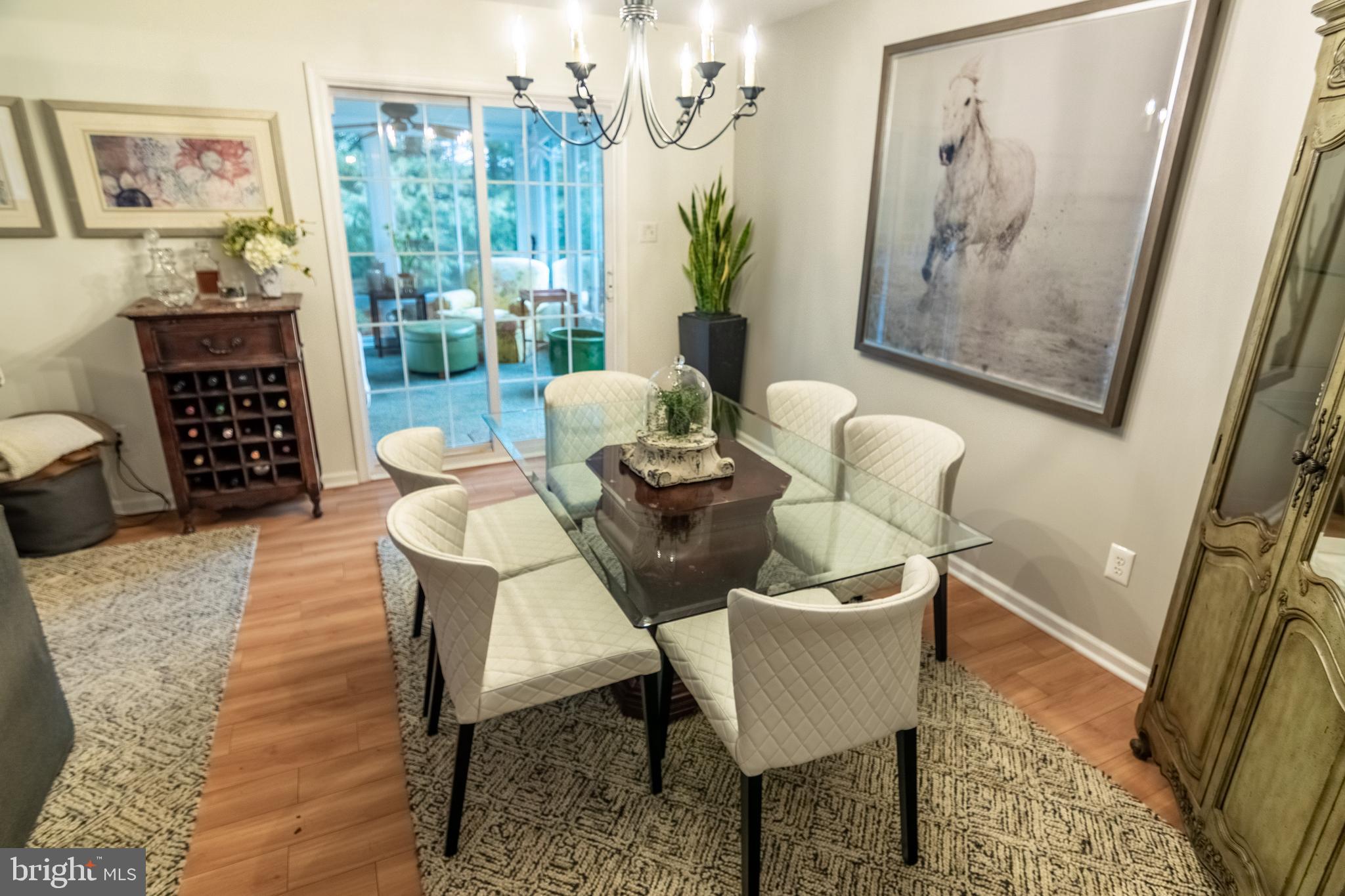 HAWTHORNE LANE - Residential