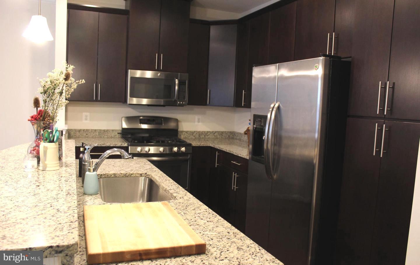 ARCOLA TOWN CENTER CONDO - Residential Lease