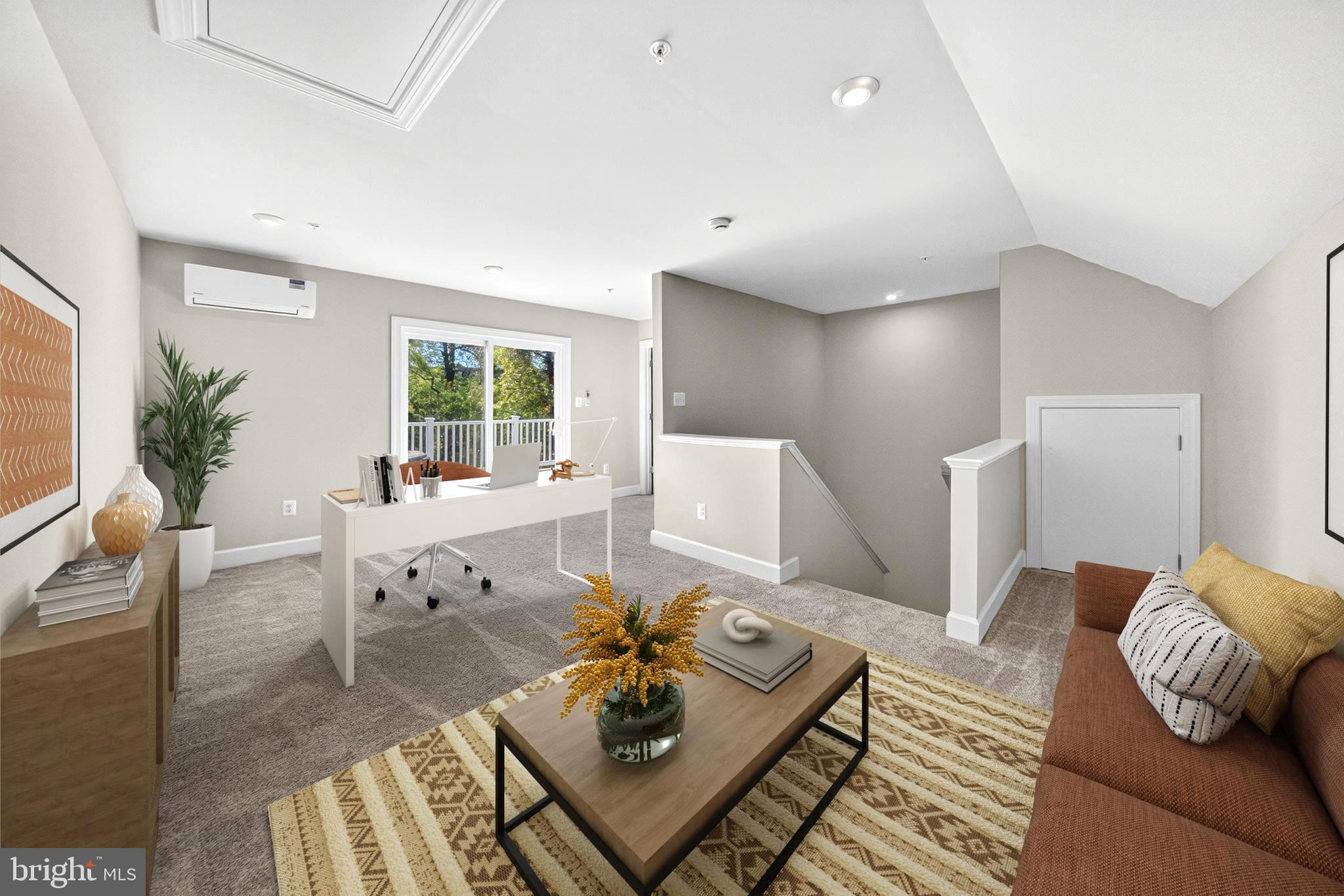 GATEWAY WEST - Residential