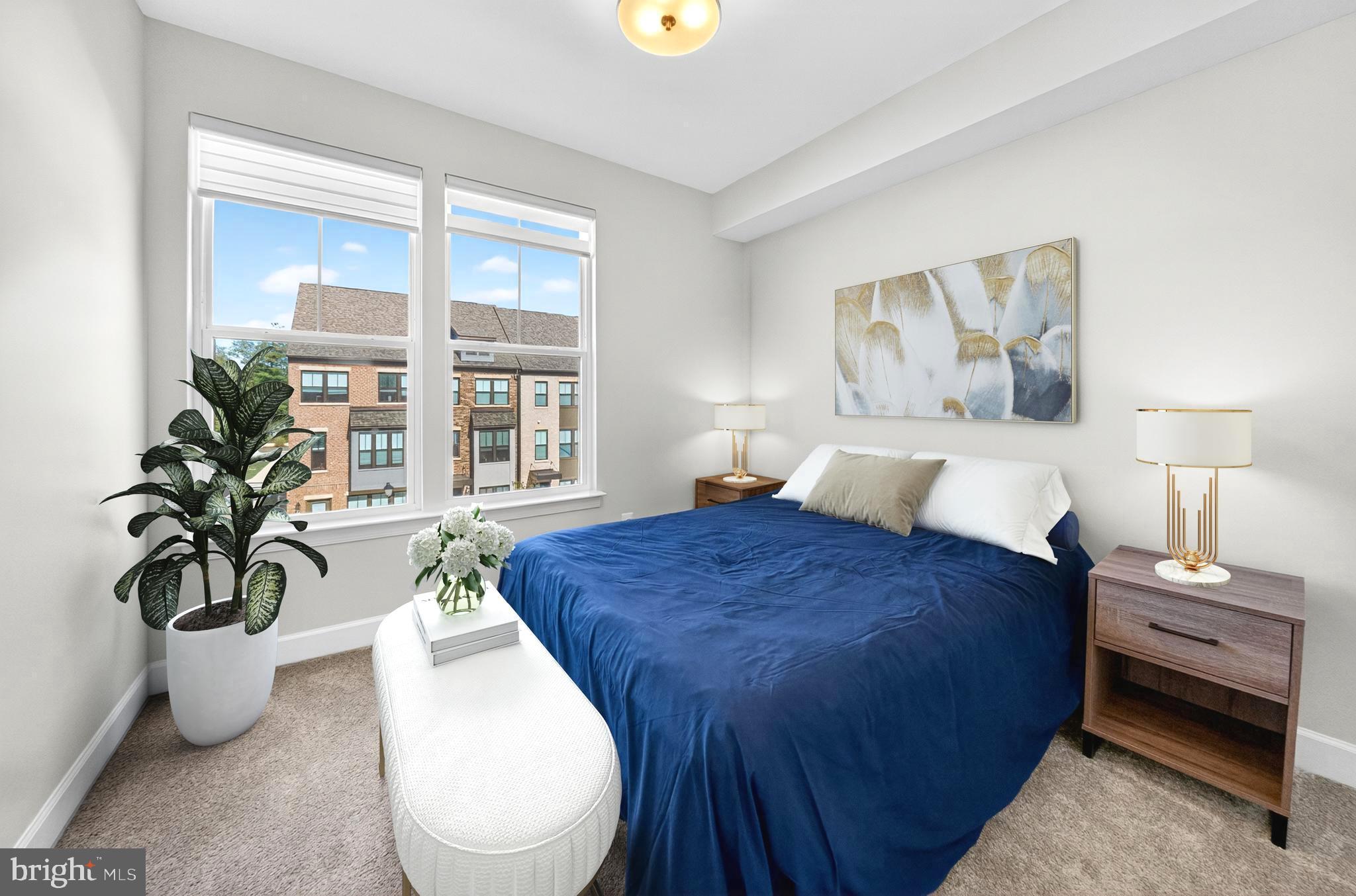 GATEWAY WEST - Residential