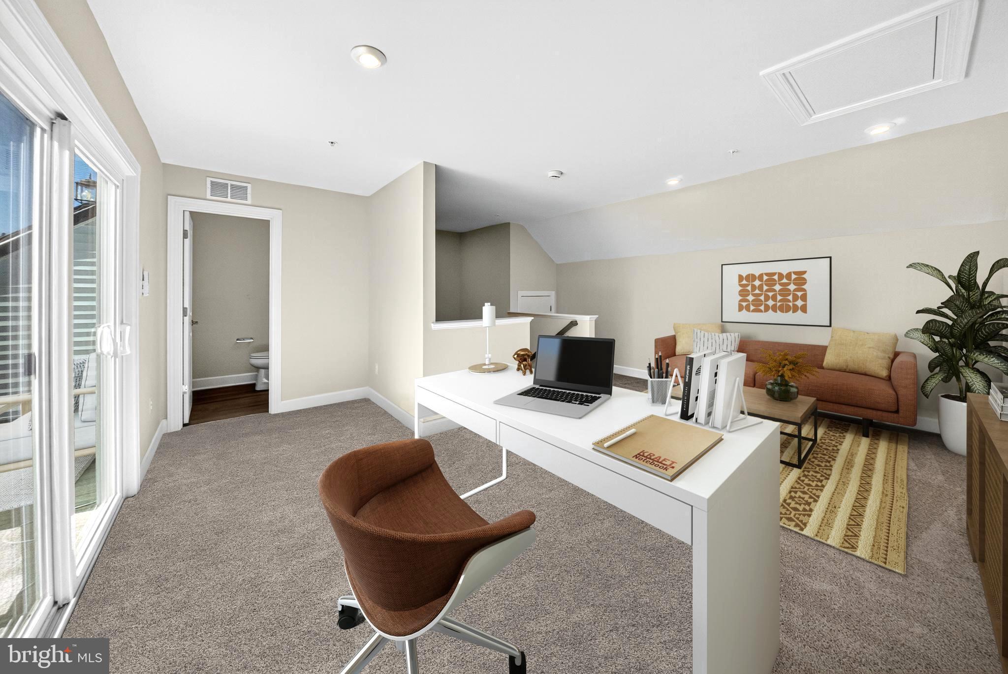 GATEWAY WEST - Residential