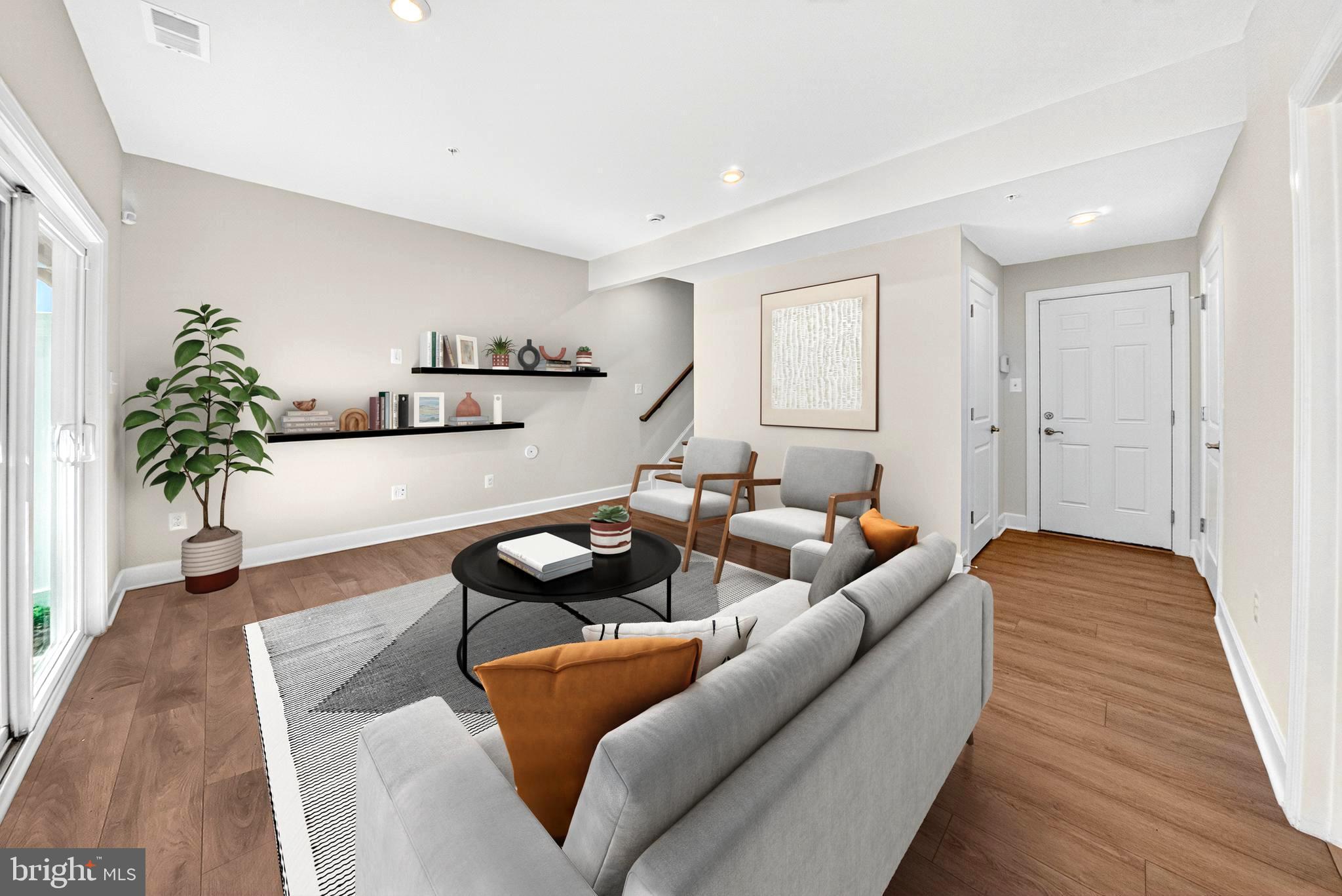 GATEWAY WEST - Residential