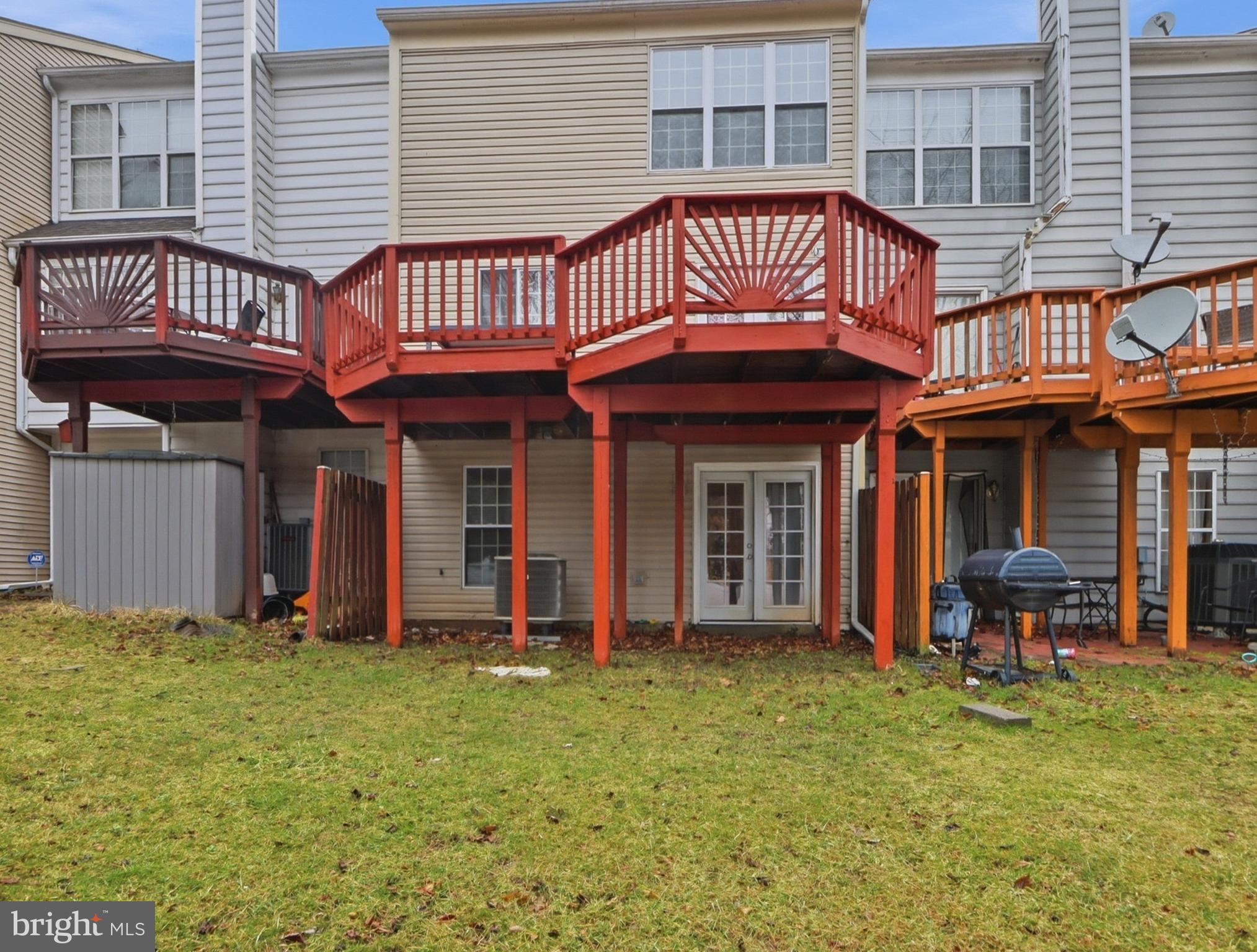 PLEASANT HILLS - Residential