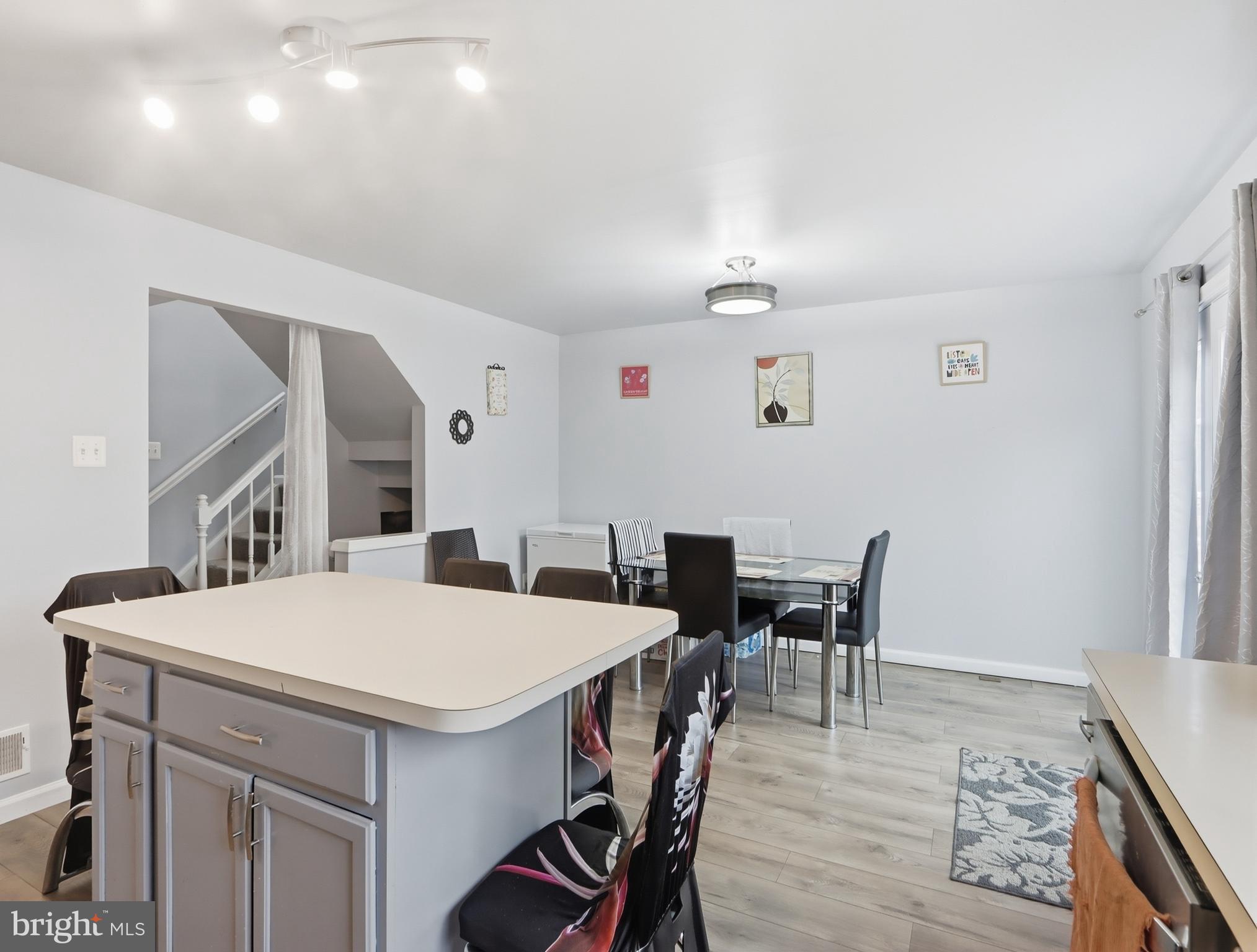 PLEASANT HILLS - Residential