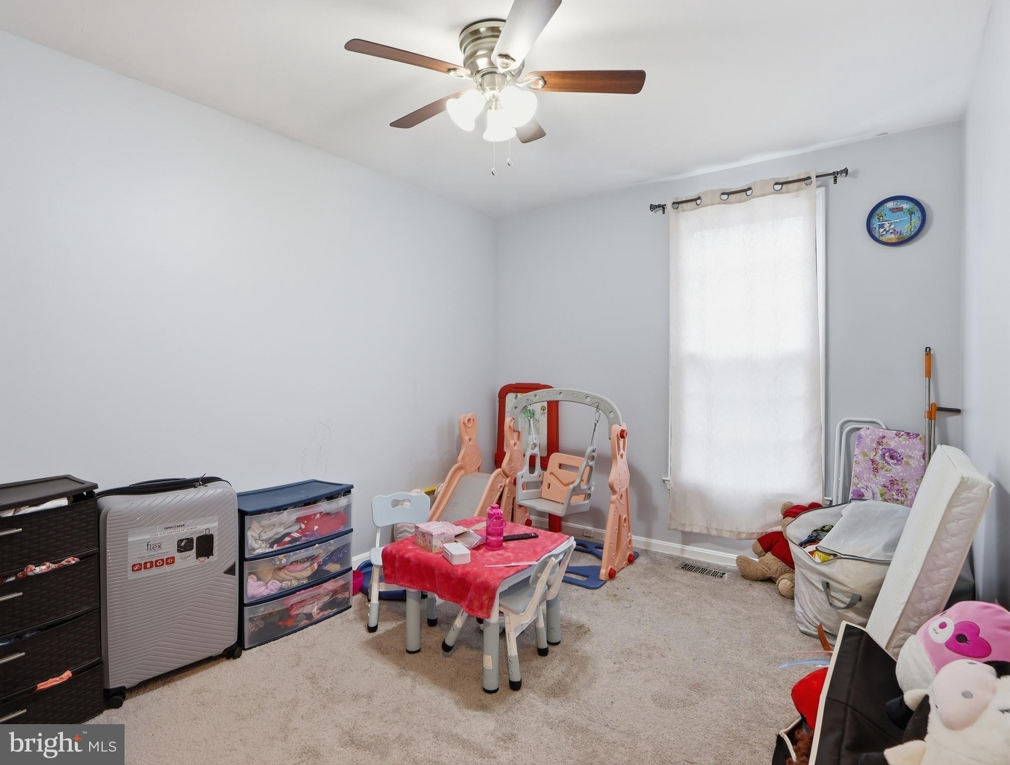 PLEASANT HILLS - Residential