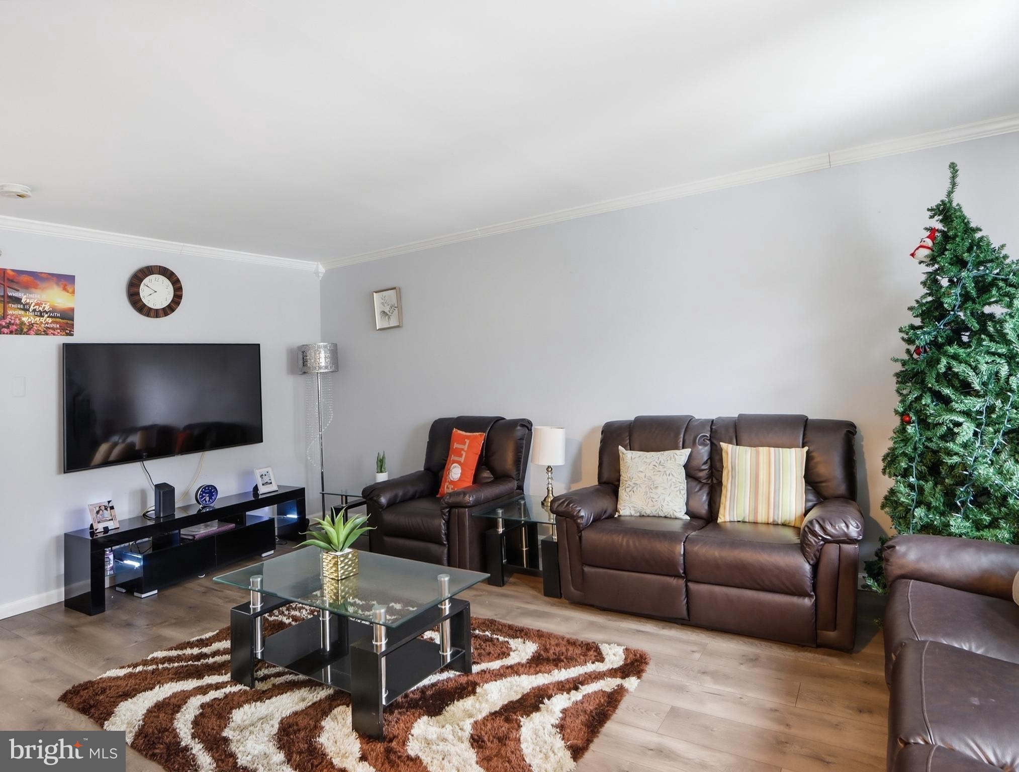 PLEASANT HILLS - Residential