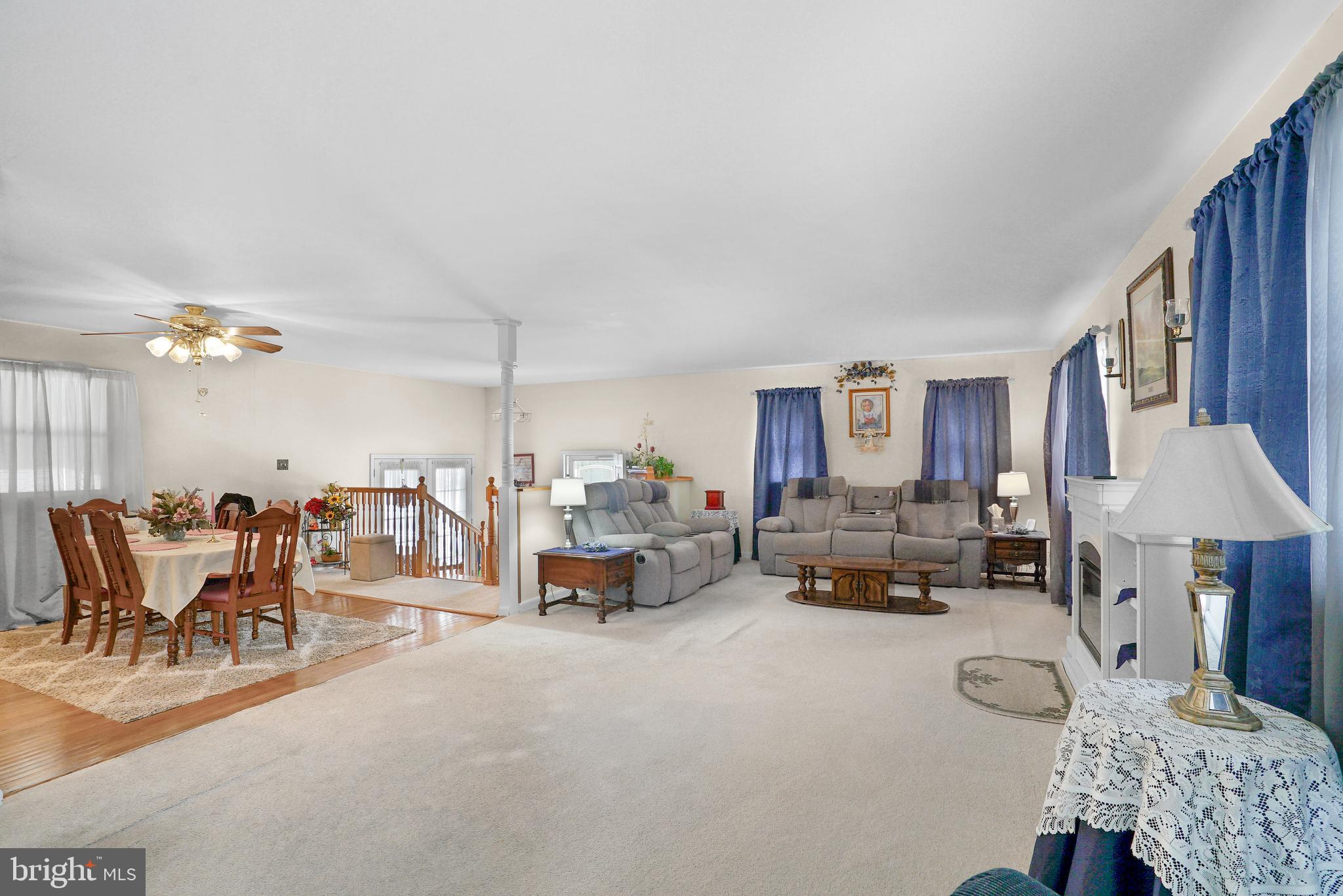 WARRLINDA VILLAGE - Residential