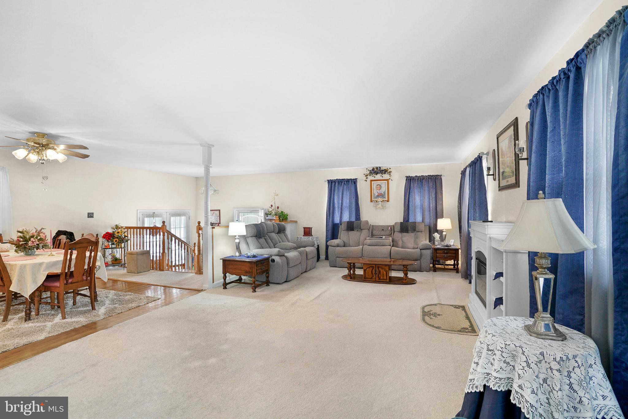 WARRLINDA VILLAGE - Residential