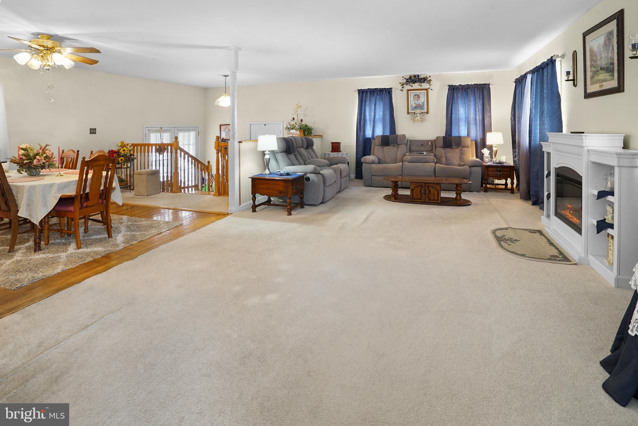 WARRLINDA VILLAGE - Residential