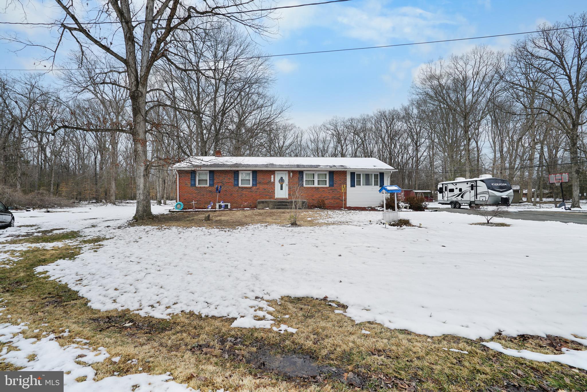 WARRLINDA VILLAGE - Residential