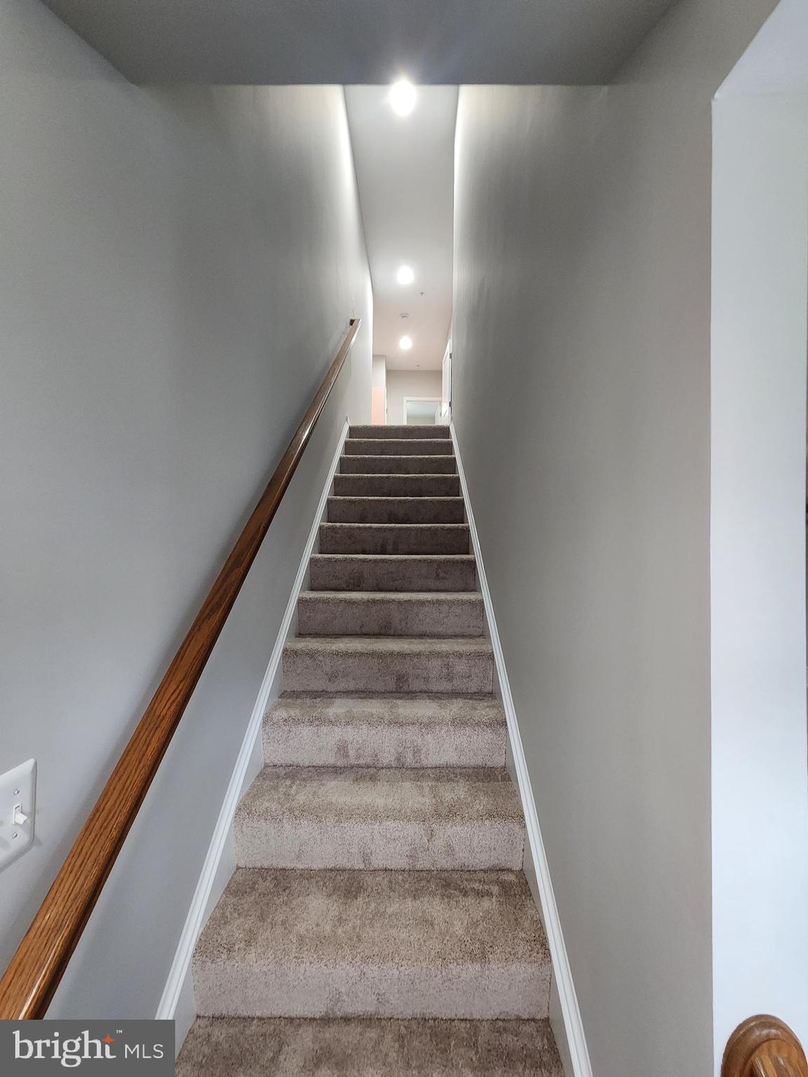 MADISON CRESCENT - Residential Lease