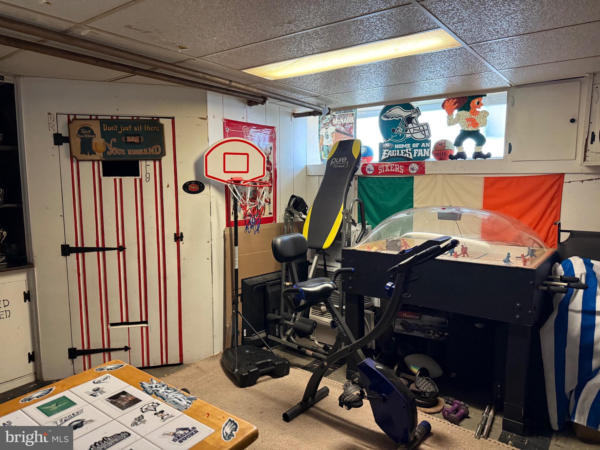 MAYFAIR (WEST) - Residential