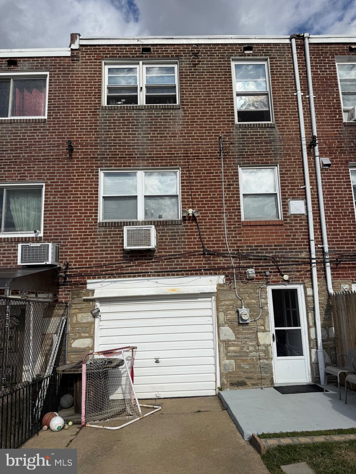 MAYFAIR (WEST) - Residential