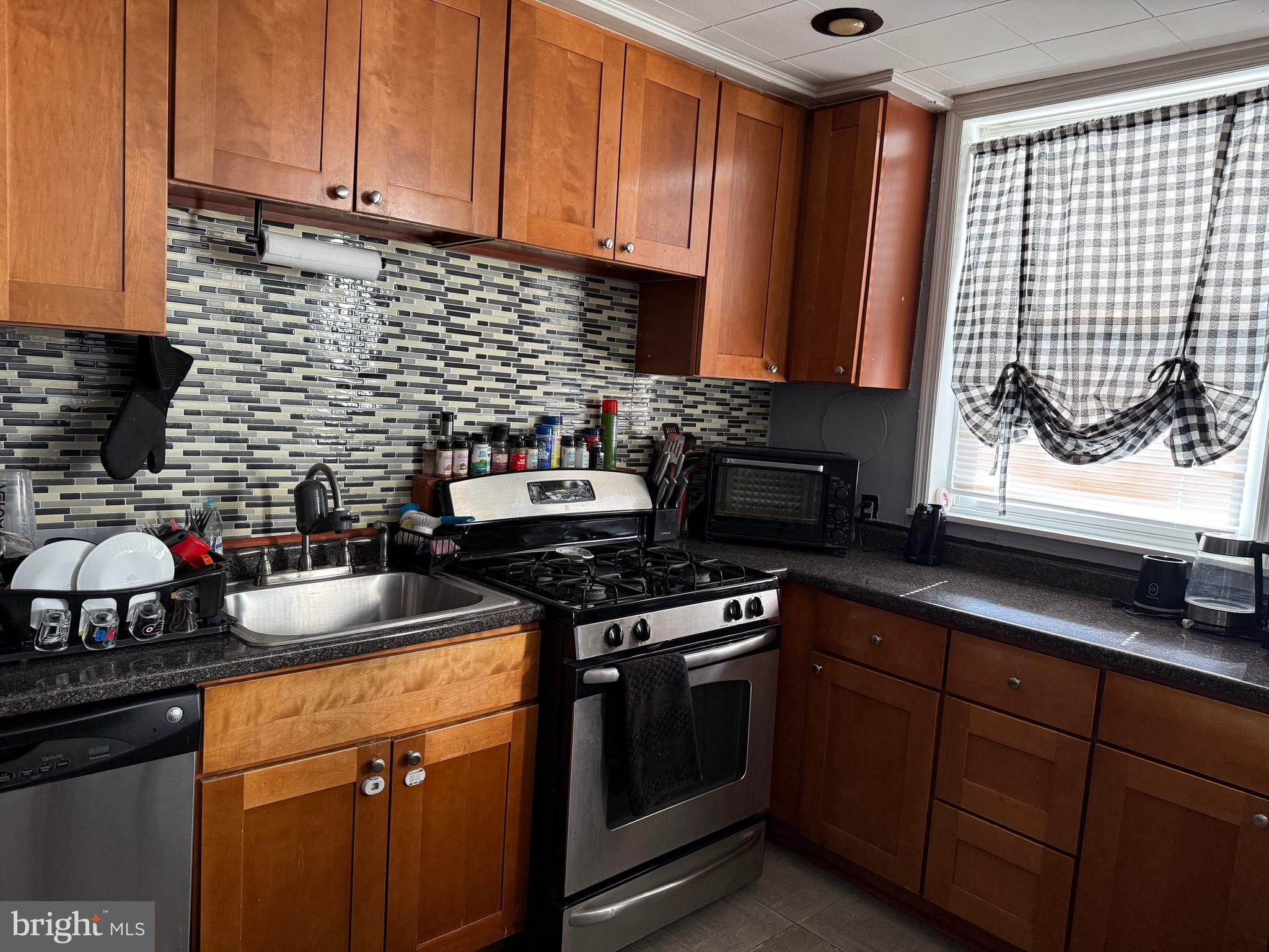 MAYFAIR (WEST) - Residential