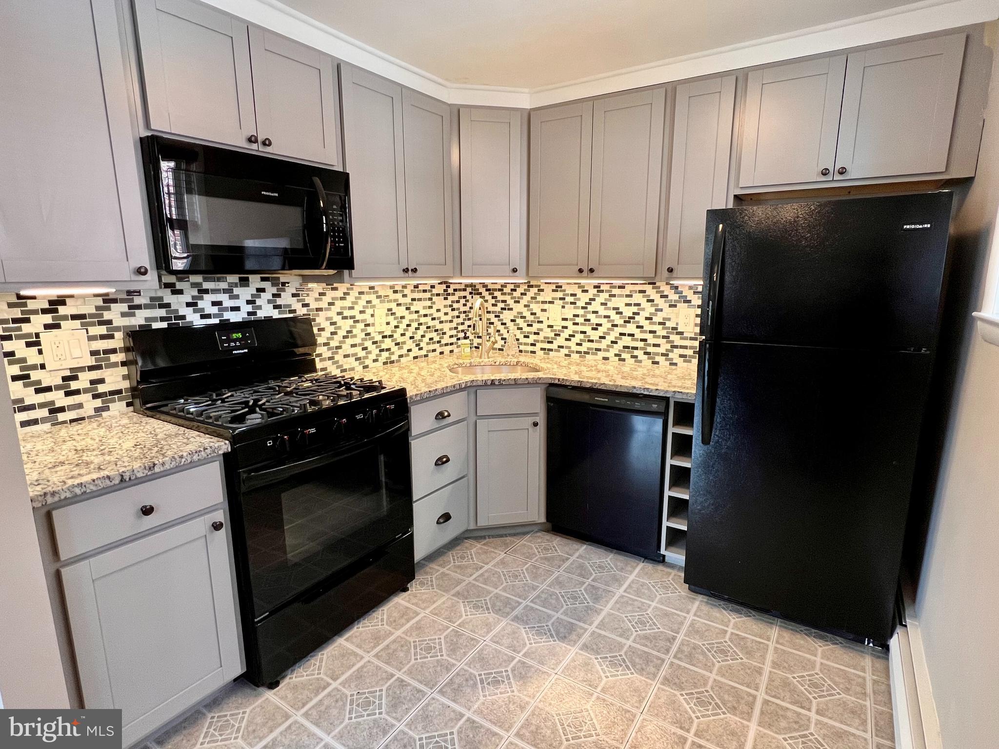 CHESTNUT HILL - Residential Lease