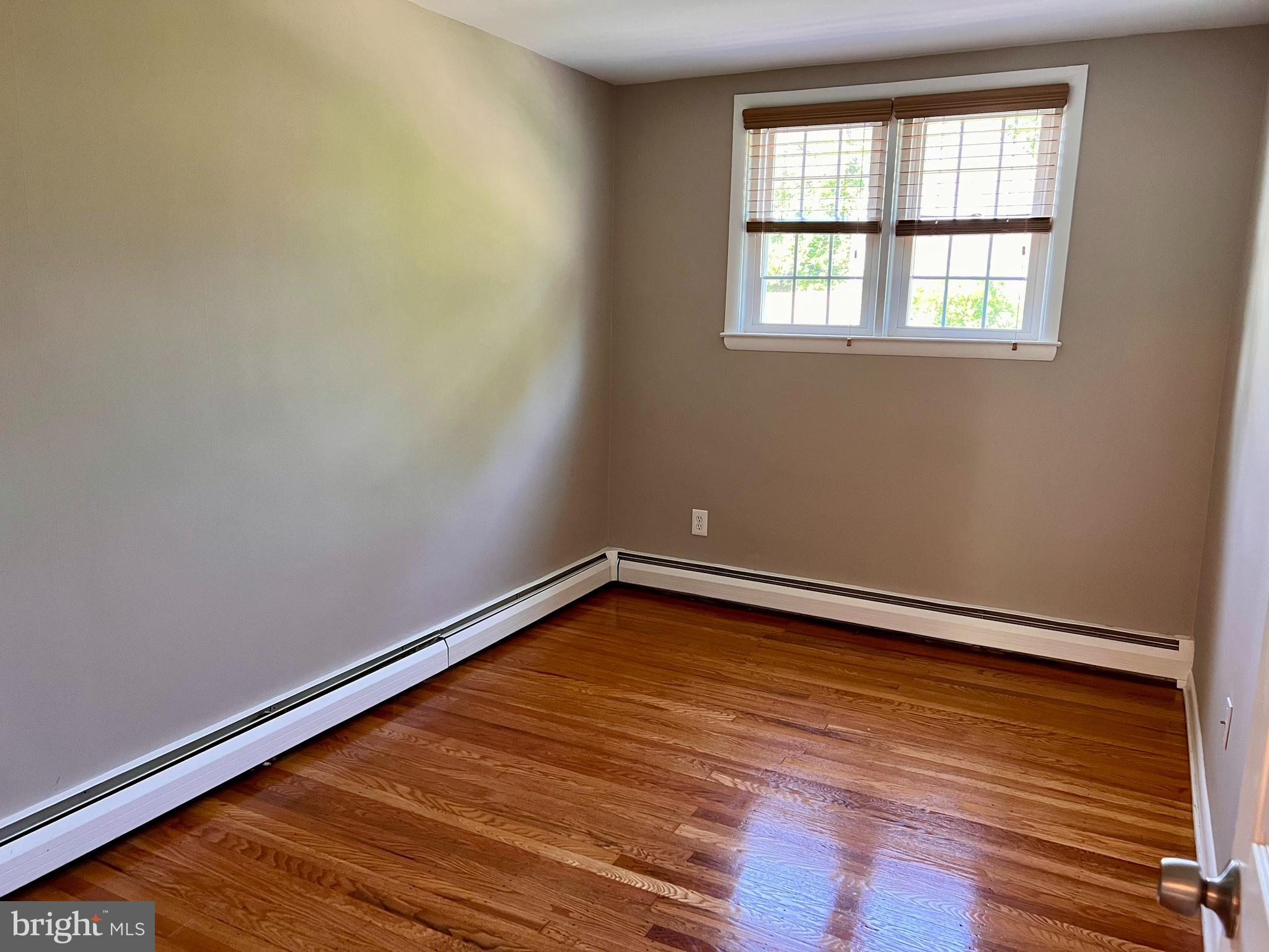 CHESTNUT HILL - Residential Lease