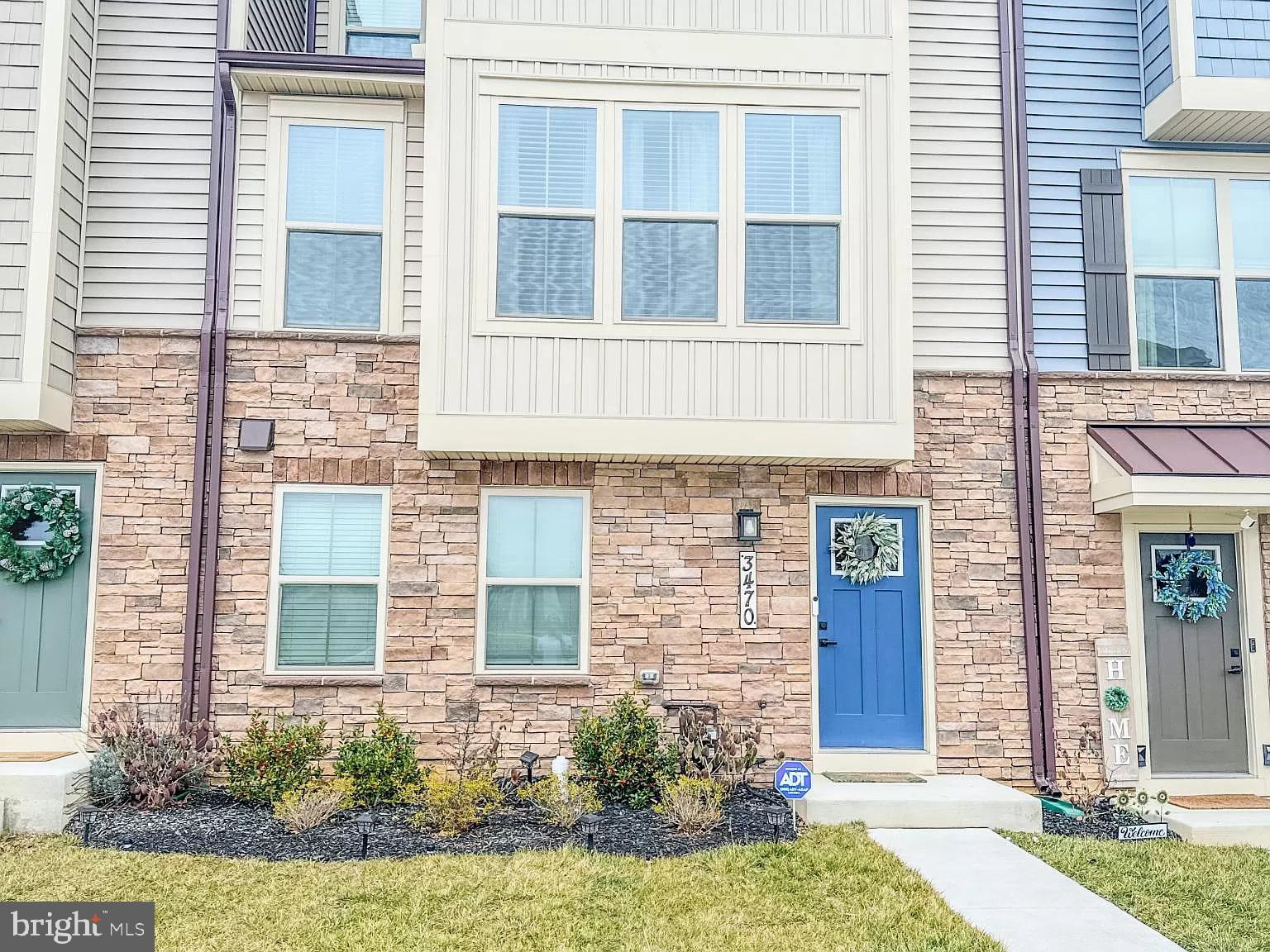 Gorgeous 4 Bedroom Townhome in Urbana, MD.
Discover your next home in the vibrant community of Urbana, MD! This contemporary urban 4 bedroom, 3.5 bathroom townhome, constructed in 2022, offers a spacious 2,228 square feet across three levels, blending comfort with modern living.