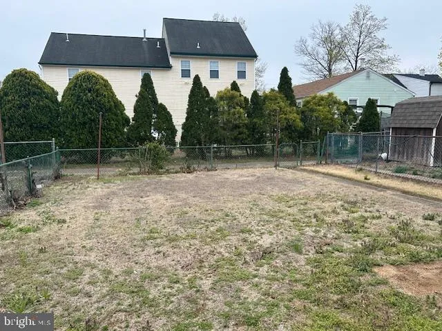 Burlington, New Jersey 08016, United States, 2 Bedrooms Bedrooms, ,1 BathroomBathrooms,Residential,Pending,109901