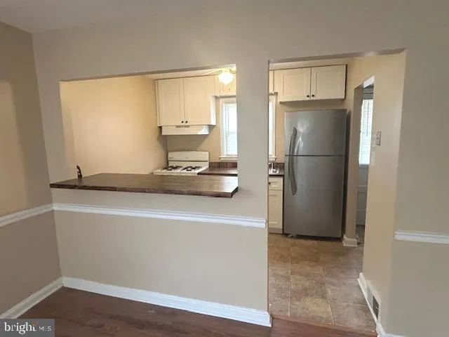 Burlington, New Jersey 08016, United States, 2 Bedrooms Bedrooms, ,1 BathroomBathrooms,Residential,Pending,109901