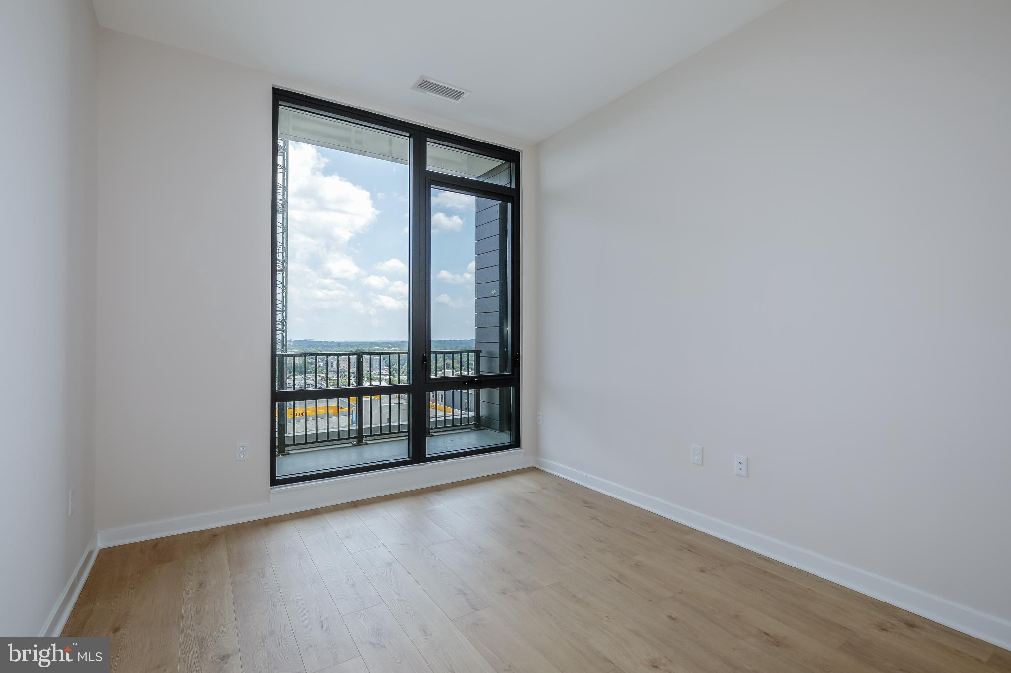 FALLS CHURCH CITY - Residential