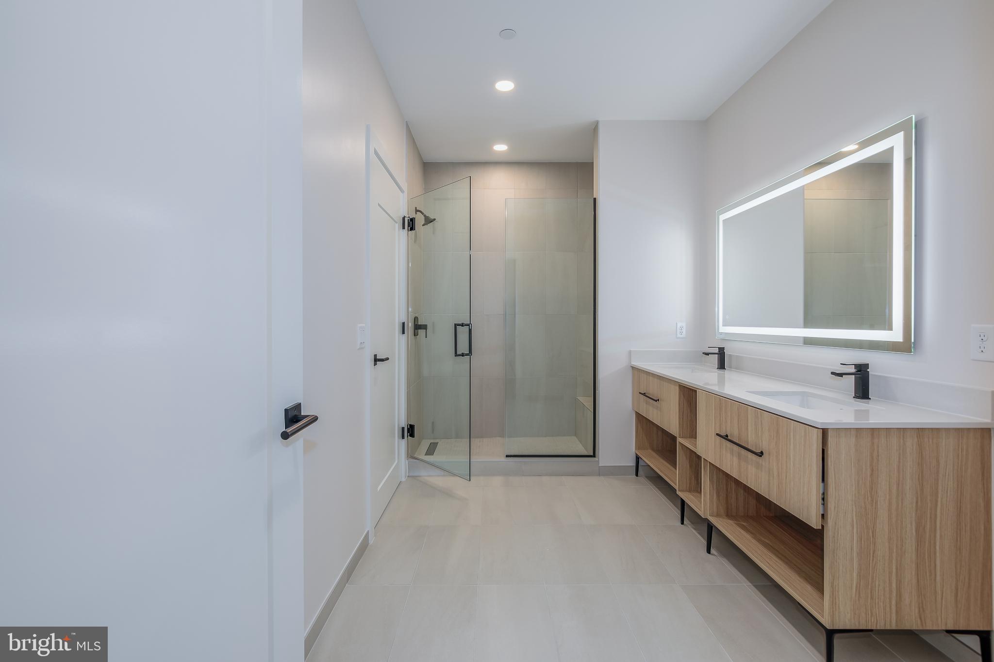 FALLS CHURCH CITY - Residential