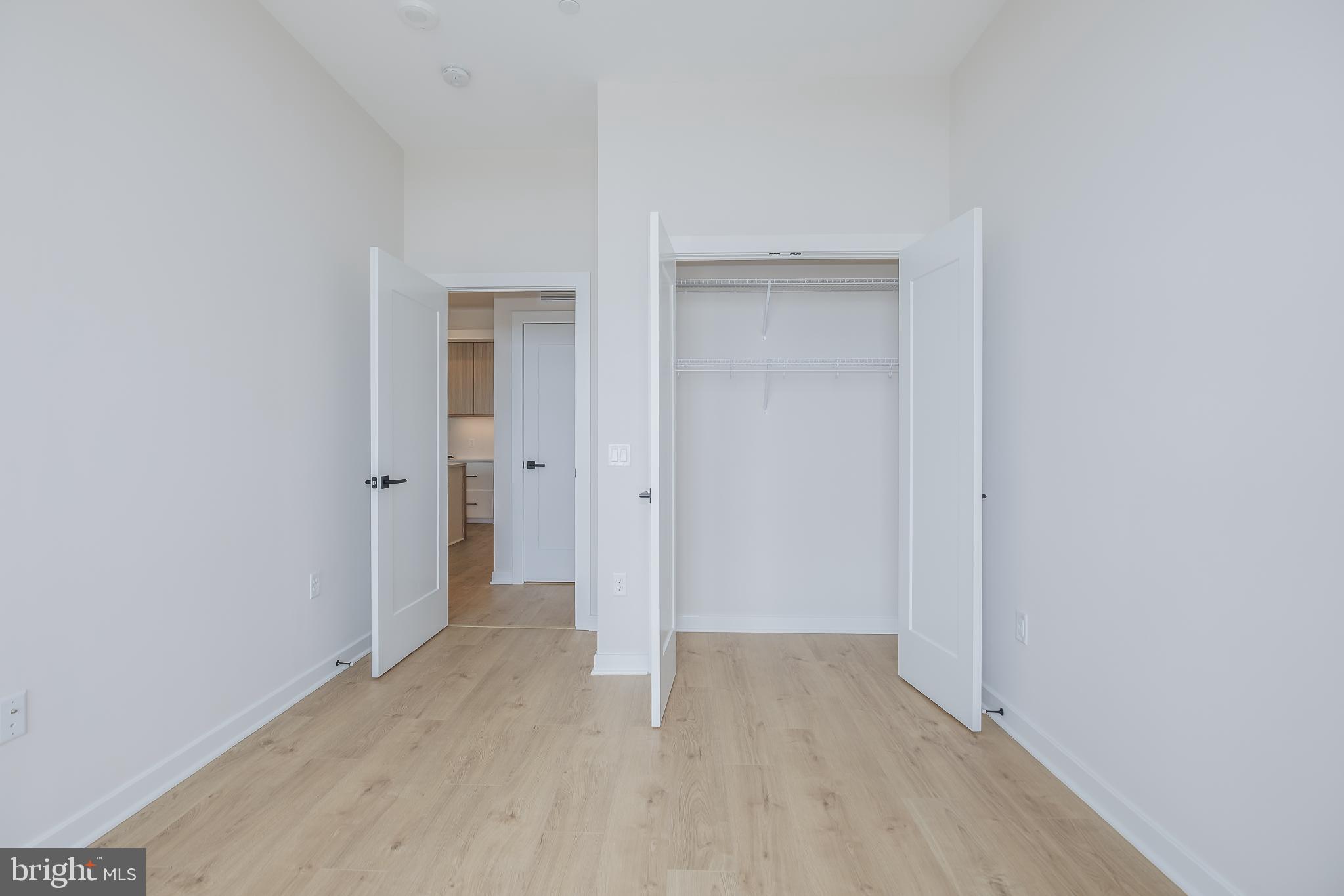 FALLS CHURCH CITY - Residential