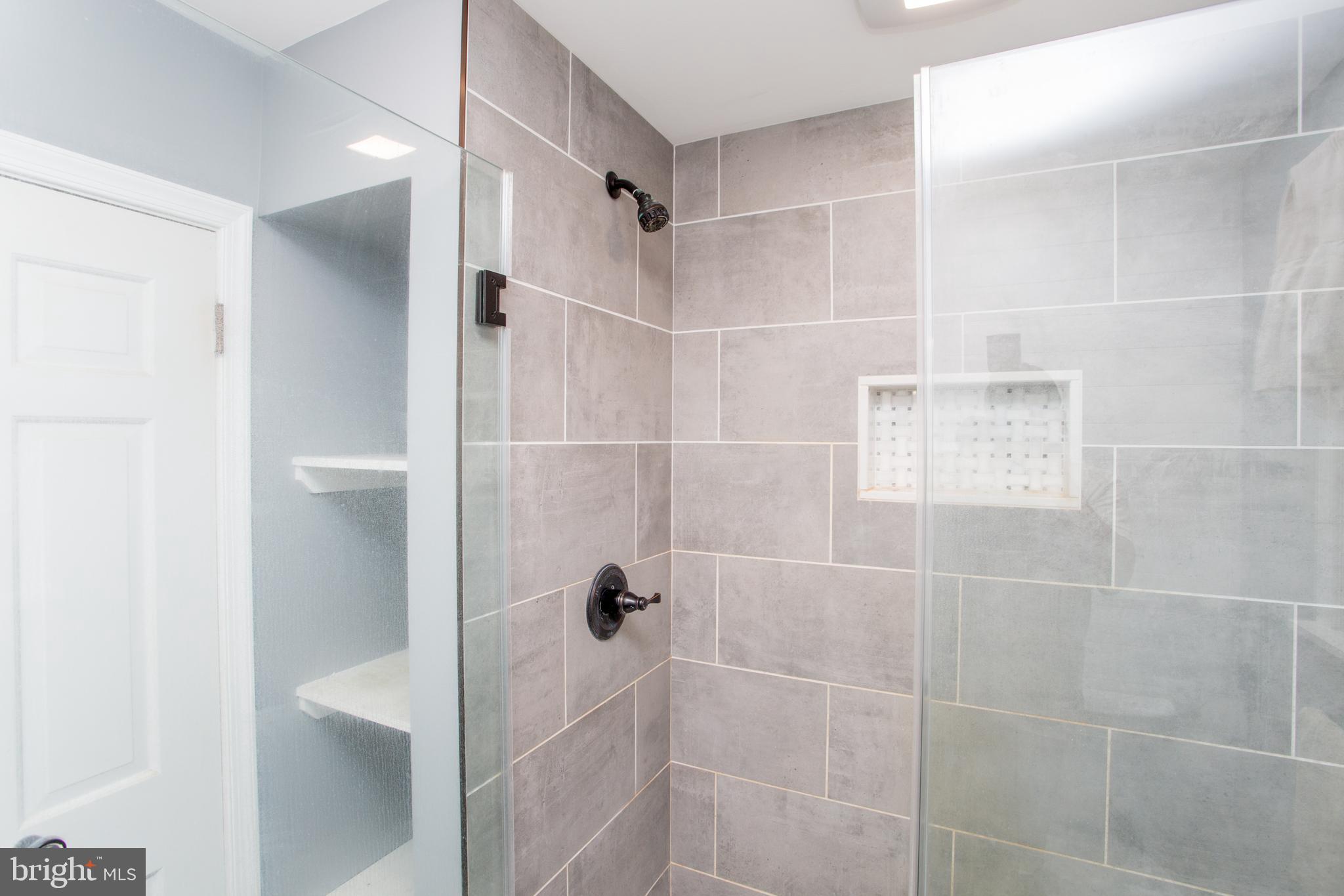 HIDDEN MDWS - Residential