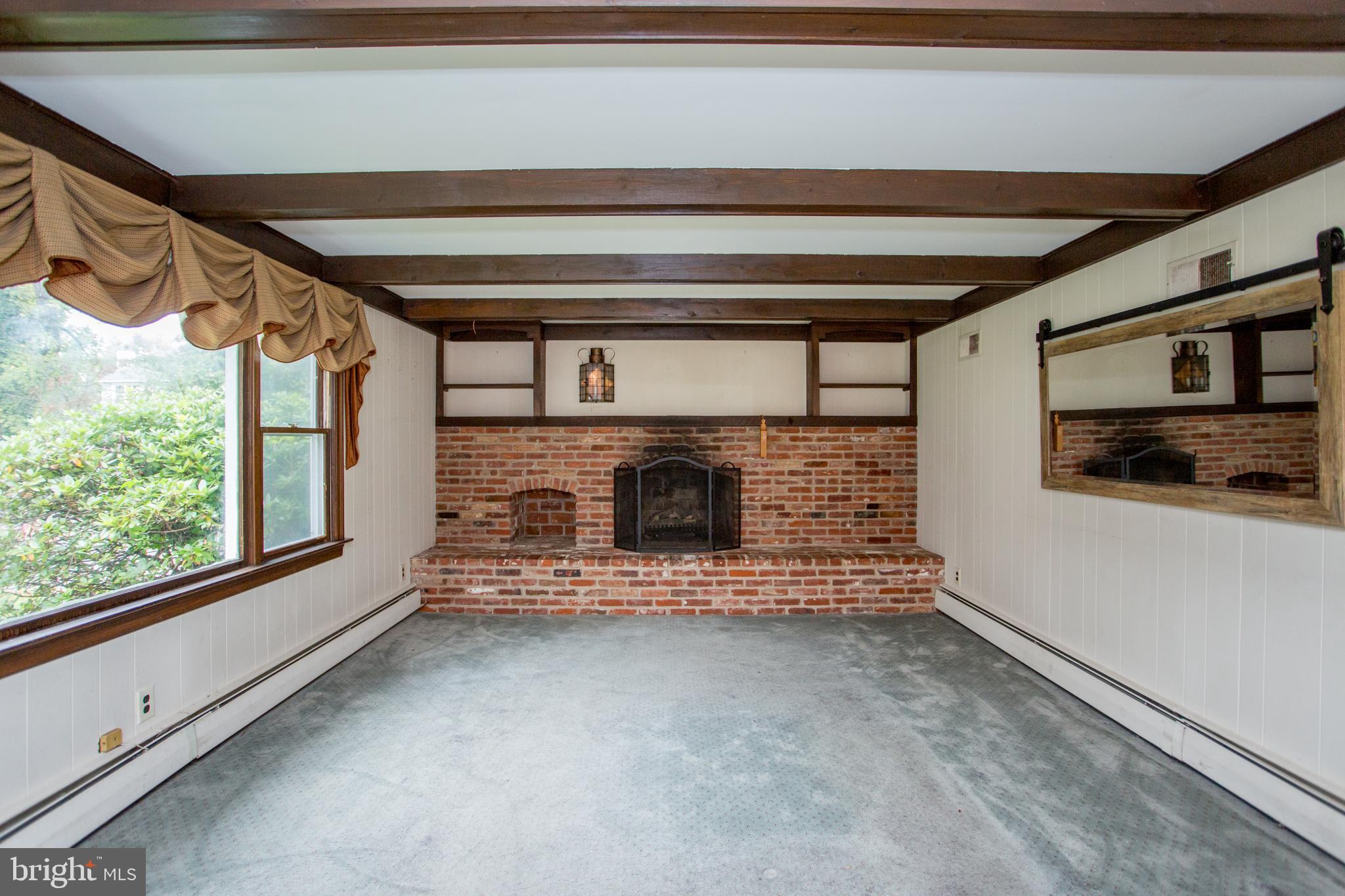 HIDDEN MDWS - Residential