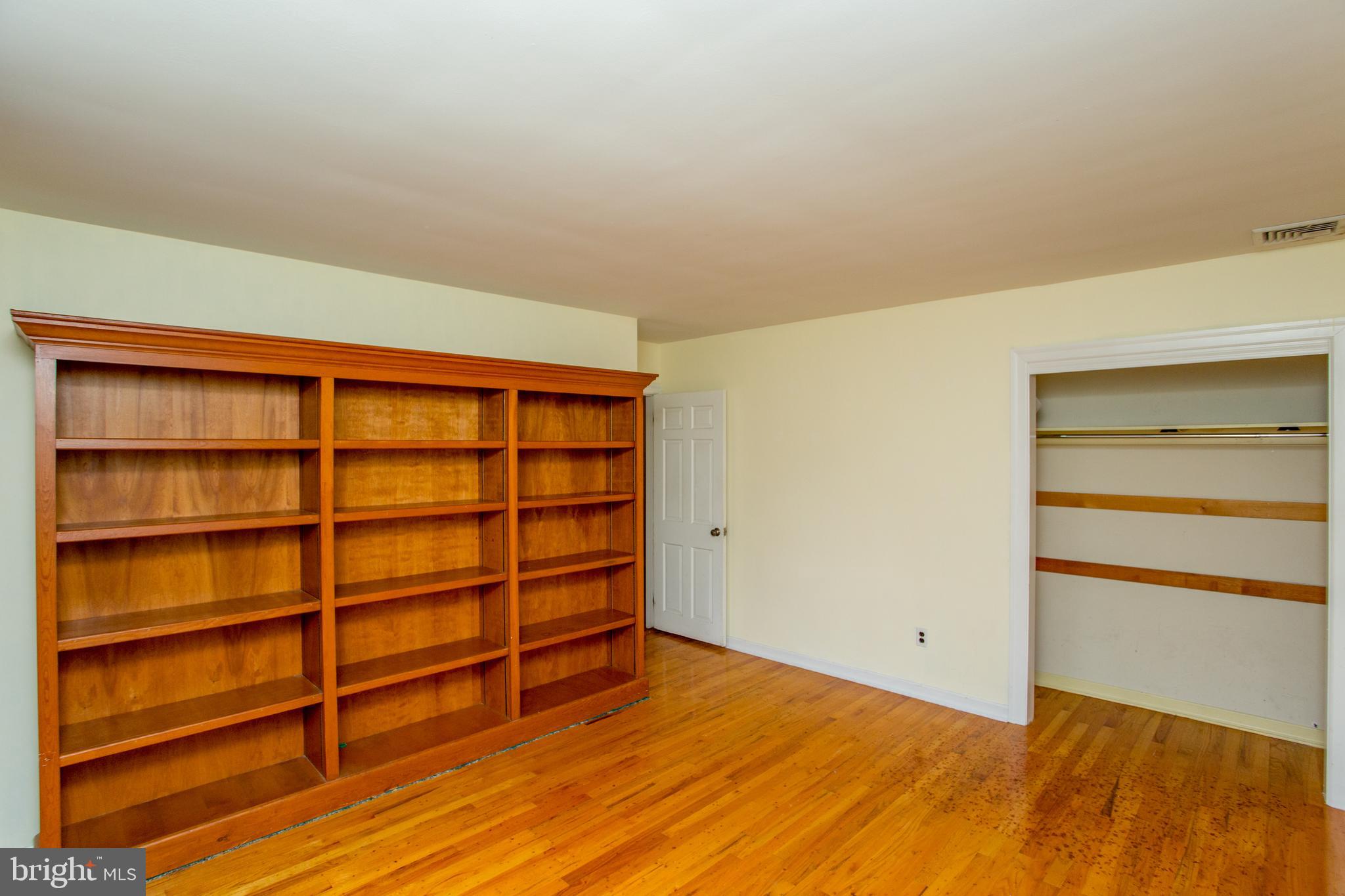 HIDDEN MDWS - Residential