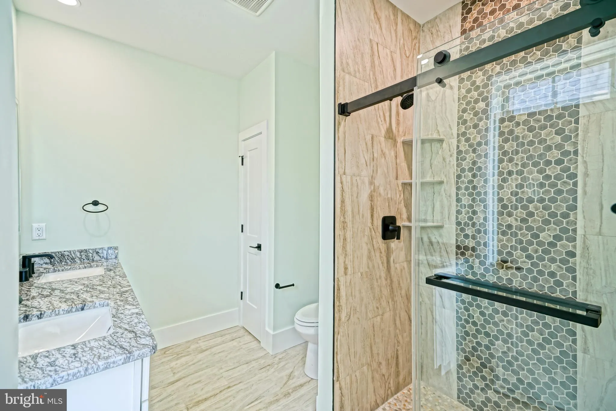 Lewes, Delaware 19958, United States, 4 Bedrooms Bedrooms, ,4 BathroomsBathrooms,Residential,Pending,53993