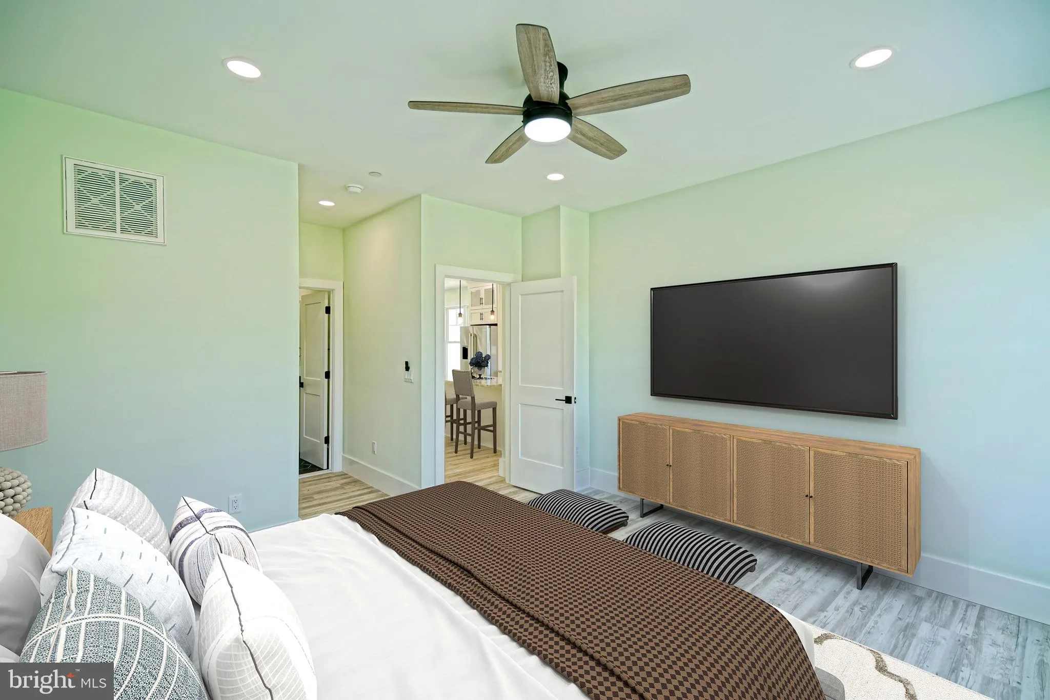 Lewes, Delaware 19958, United States, 4 Bedrooms Bedrooms, ,4 BathroomsBathrooms,Residential,Pending,53993