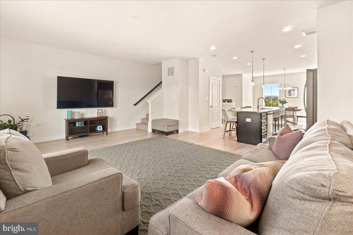 SNADER'S SUMMIT - Residential