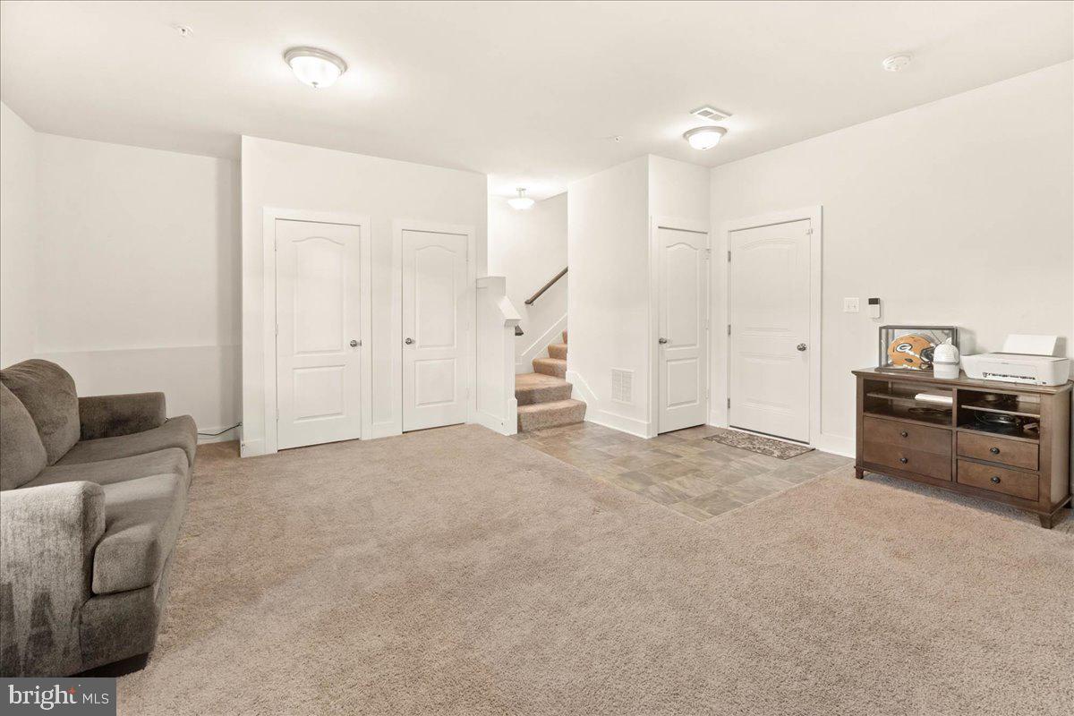 SNADER'S SUMMIT - Residential